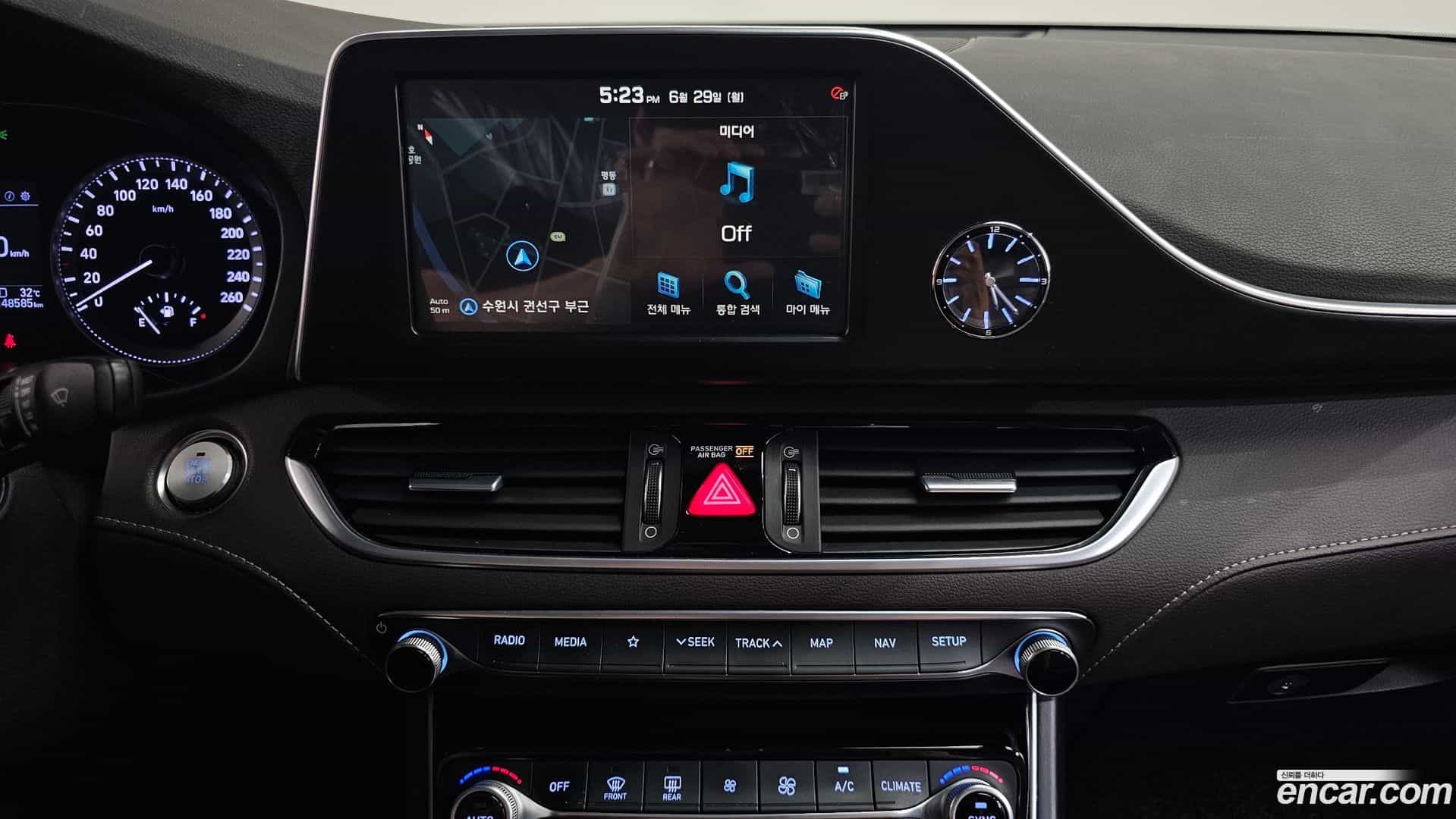 Grandeur Hyundai 2017.11-OPTION-016