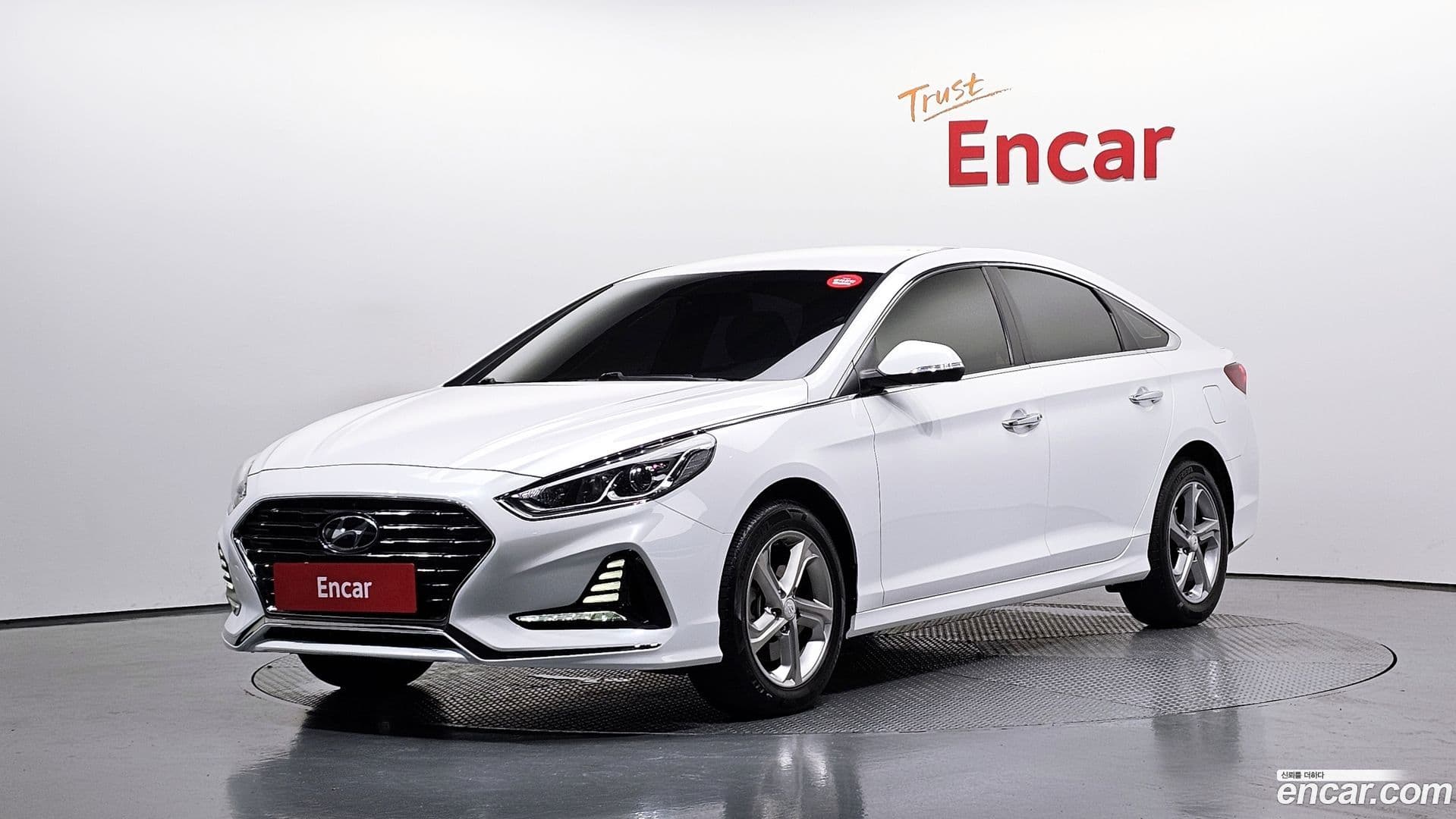 Main__Slider__Photo:Sonata Hyundai 2018.4-0