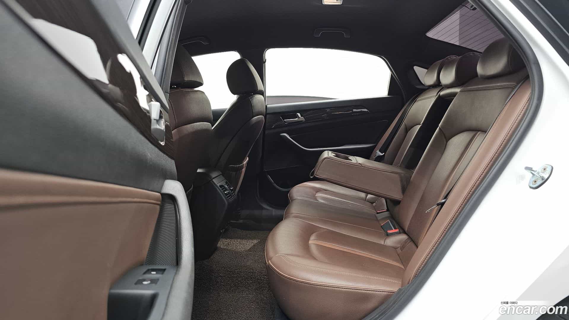 Sonata Hyundai 2018.4-OPTION-016