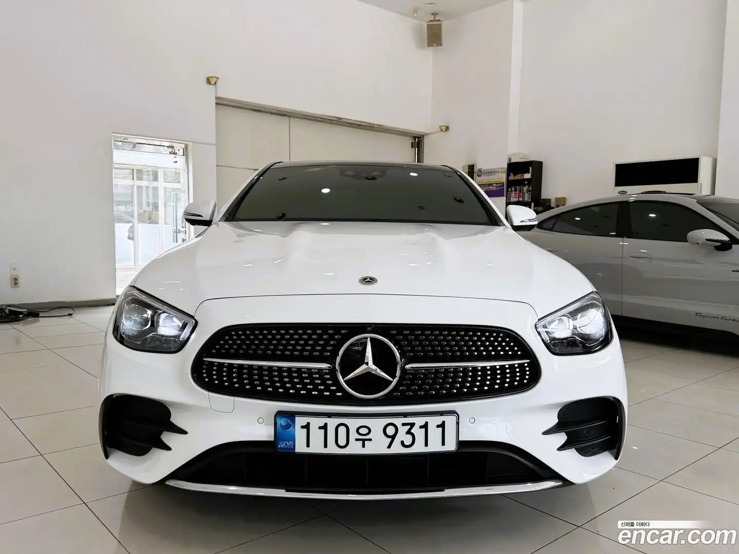 E-Class Mercedes-Benz 2021.11-OUTER-003
