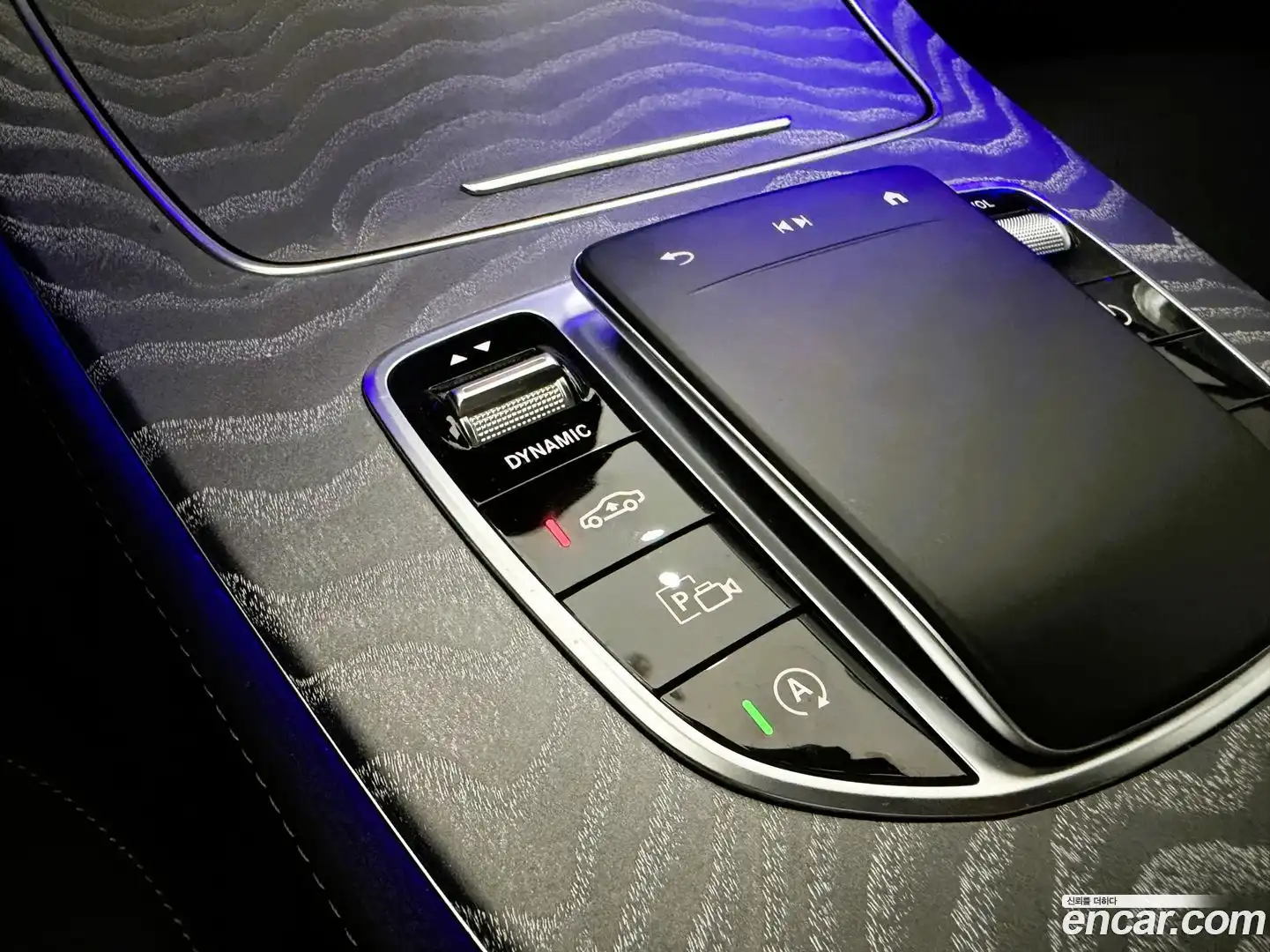E-Class Mercedes-Benz 2021.11-OPTION-016