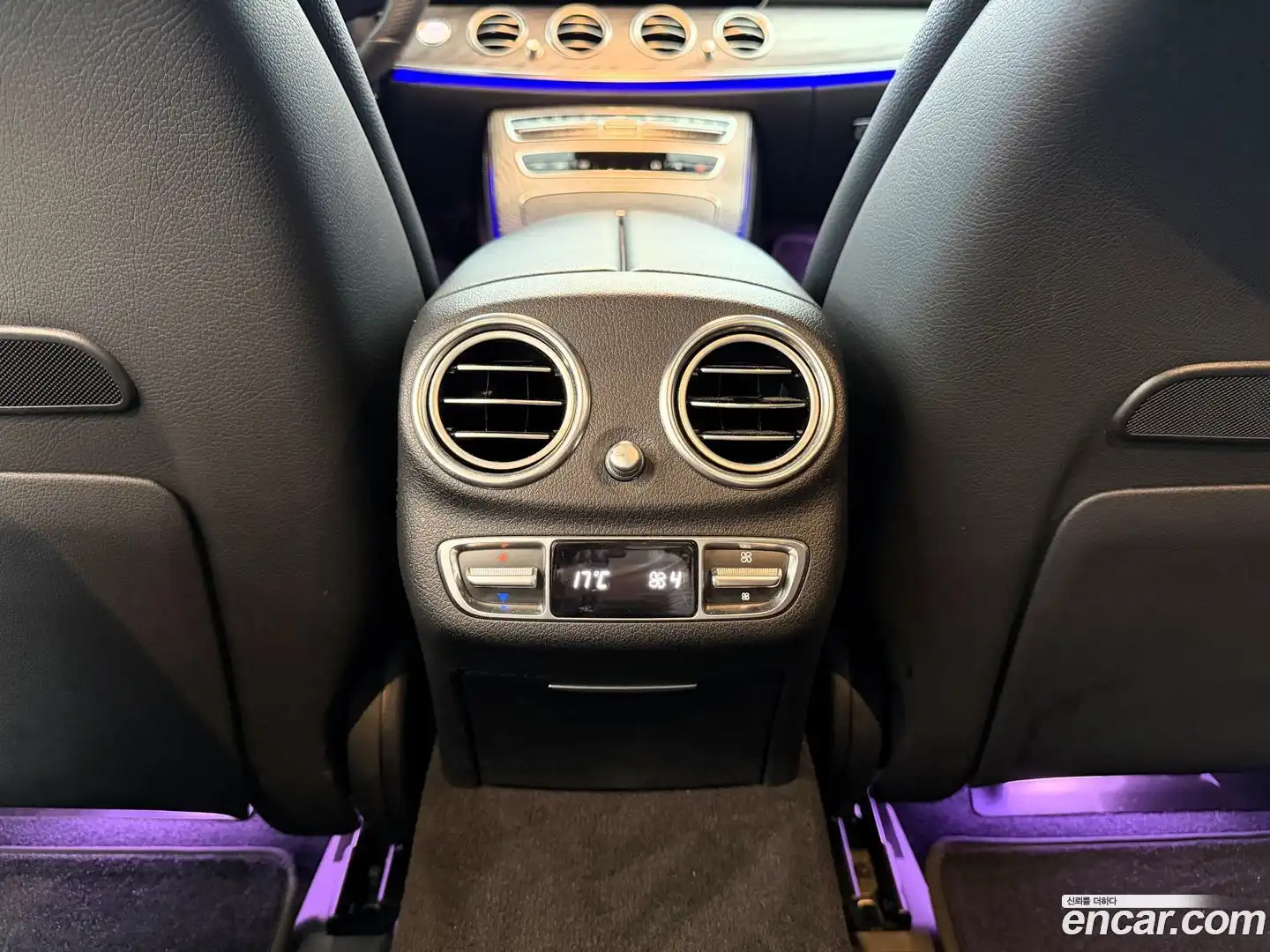 E-Class Mercedes-Benz 2021.11-OPTION-023