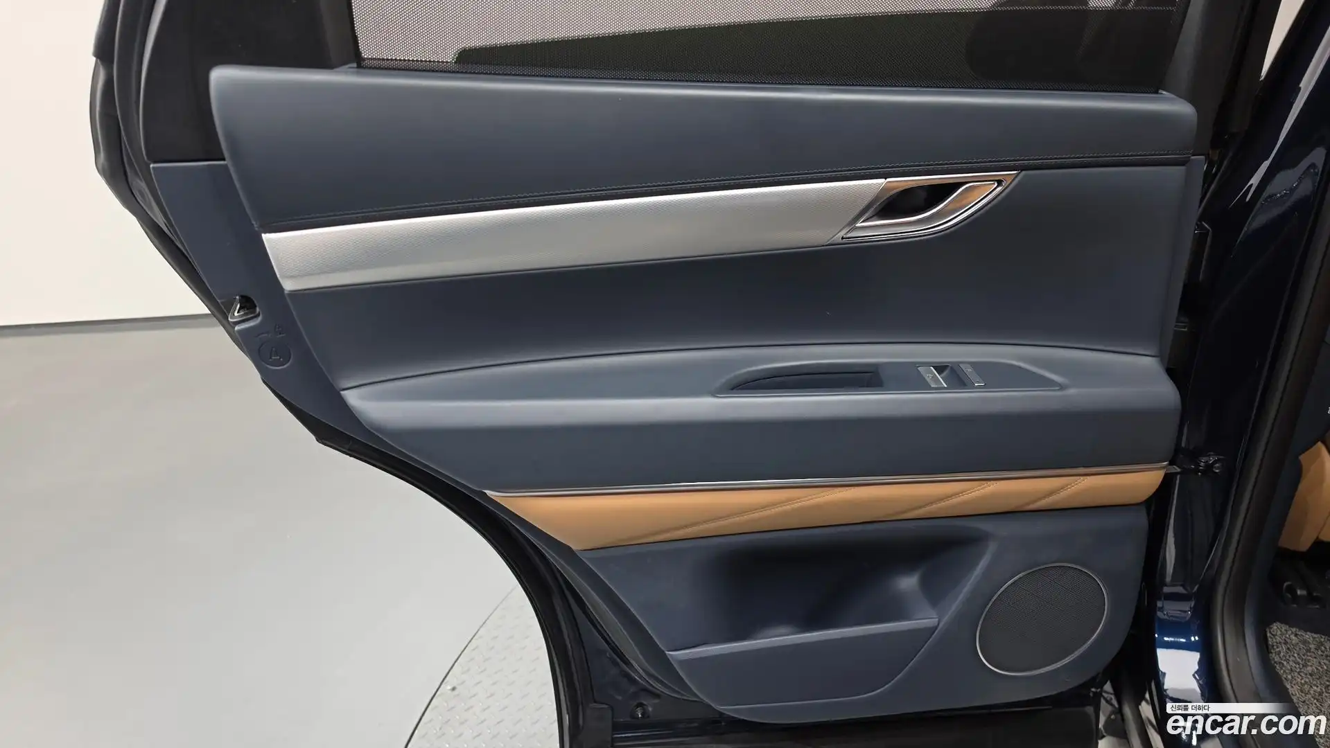 GV80 Genesis 2021.2-INNER-035