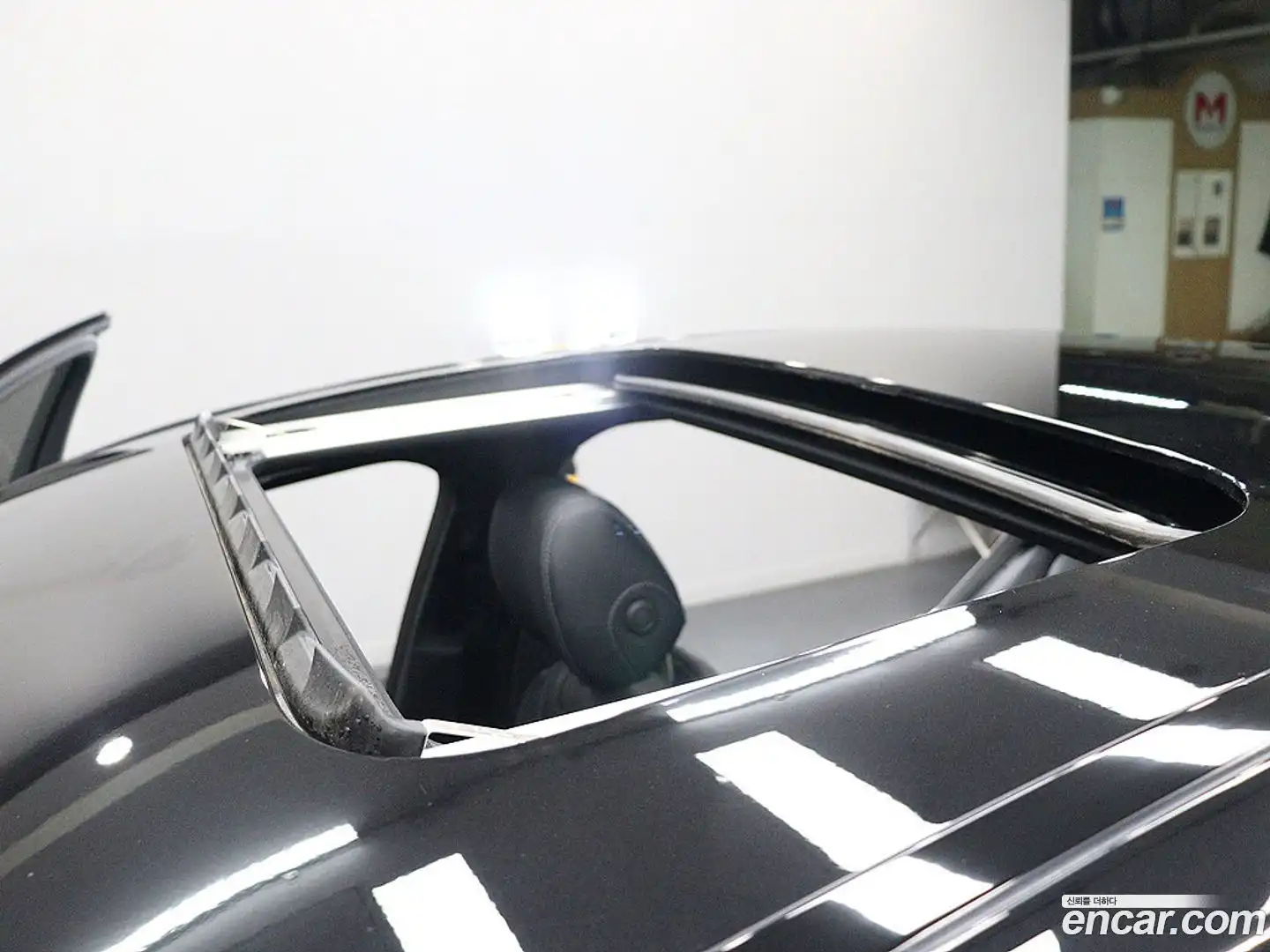 E-Class Mercedes-Benz 2021.6-OPTION-016