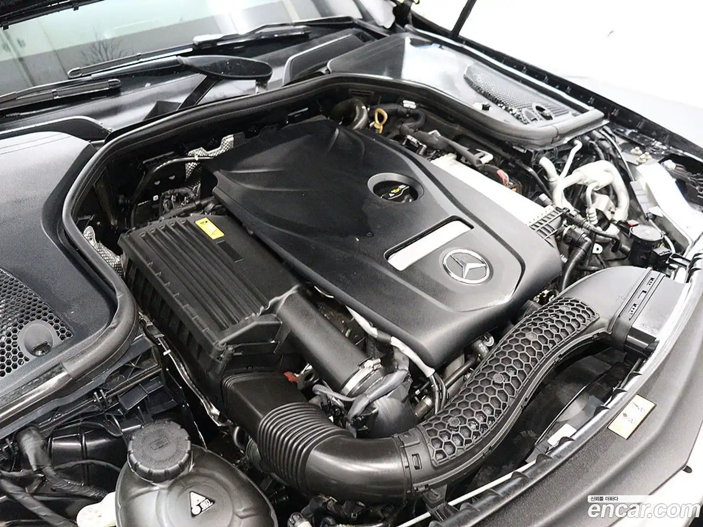 E-Class Mercedes-Benz 2021.6-OPTION-023