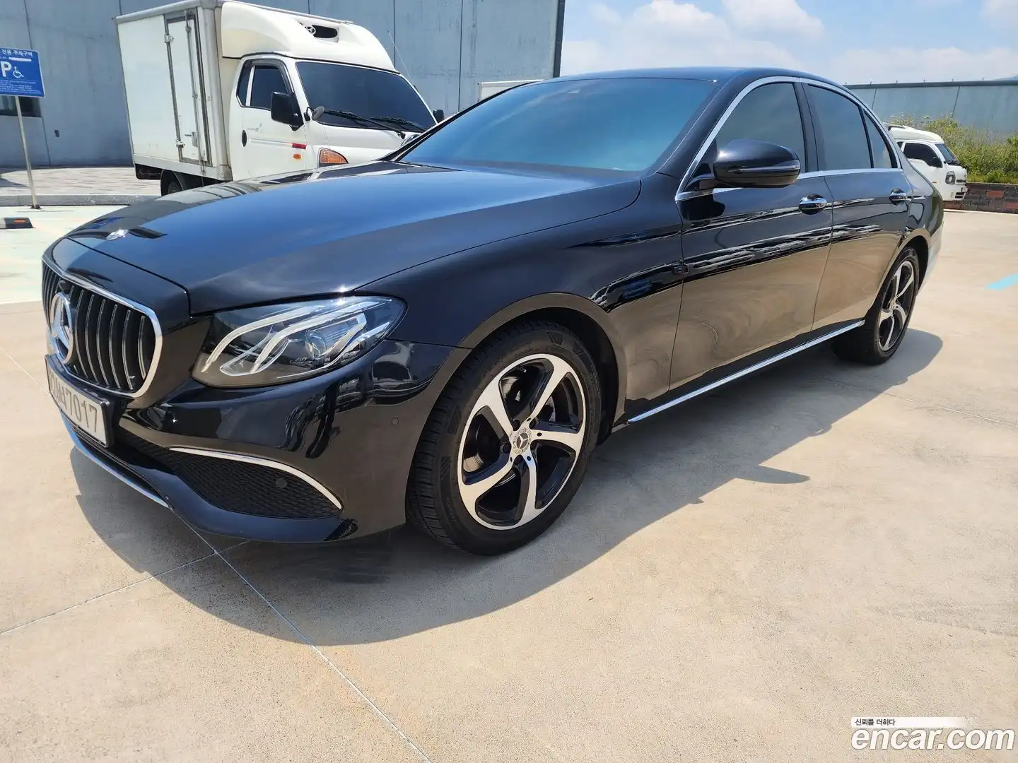 E-Class Mercedes-Benz 2019.11-OUTER-002