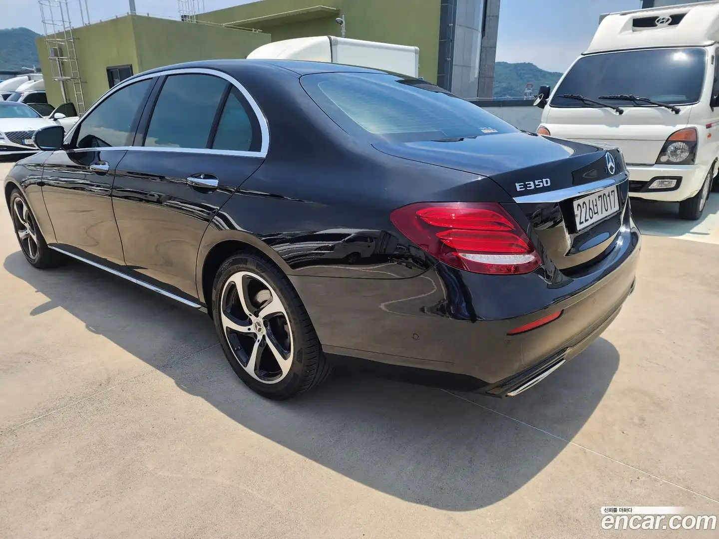 E-Class Mercedes-Benz 2019.11-OUTER-004