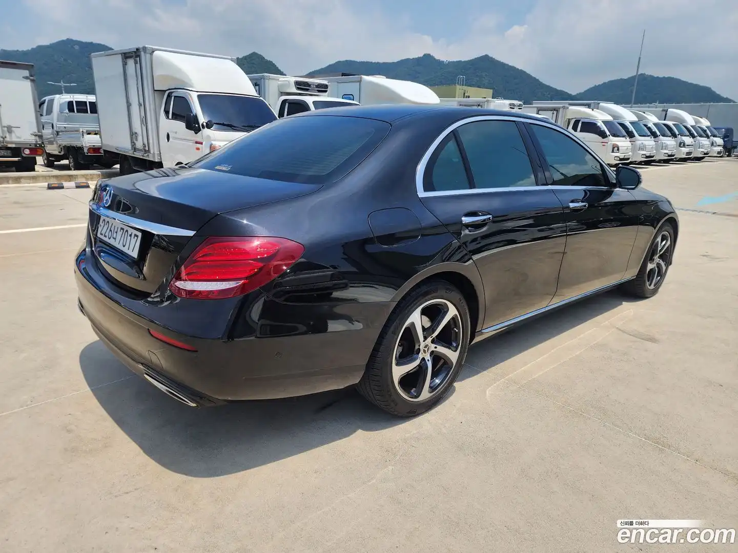 E-Class Mercedes-Benz 2019.11-OUTER-006