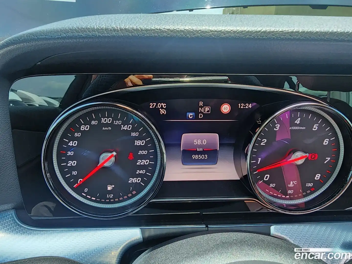 E-Class Mercedes-Benz 2019.11-OPTION-017