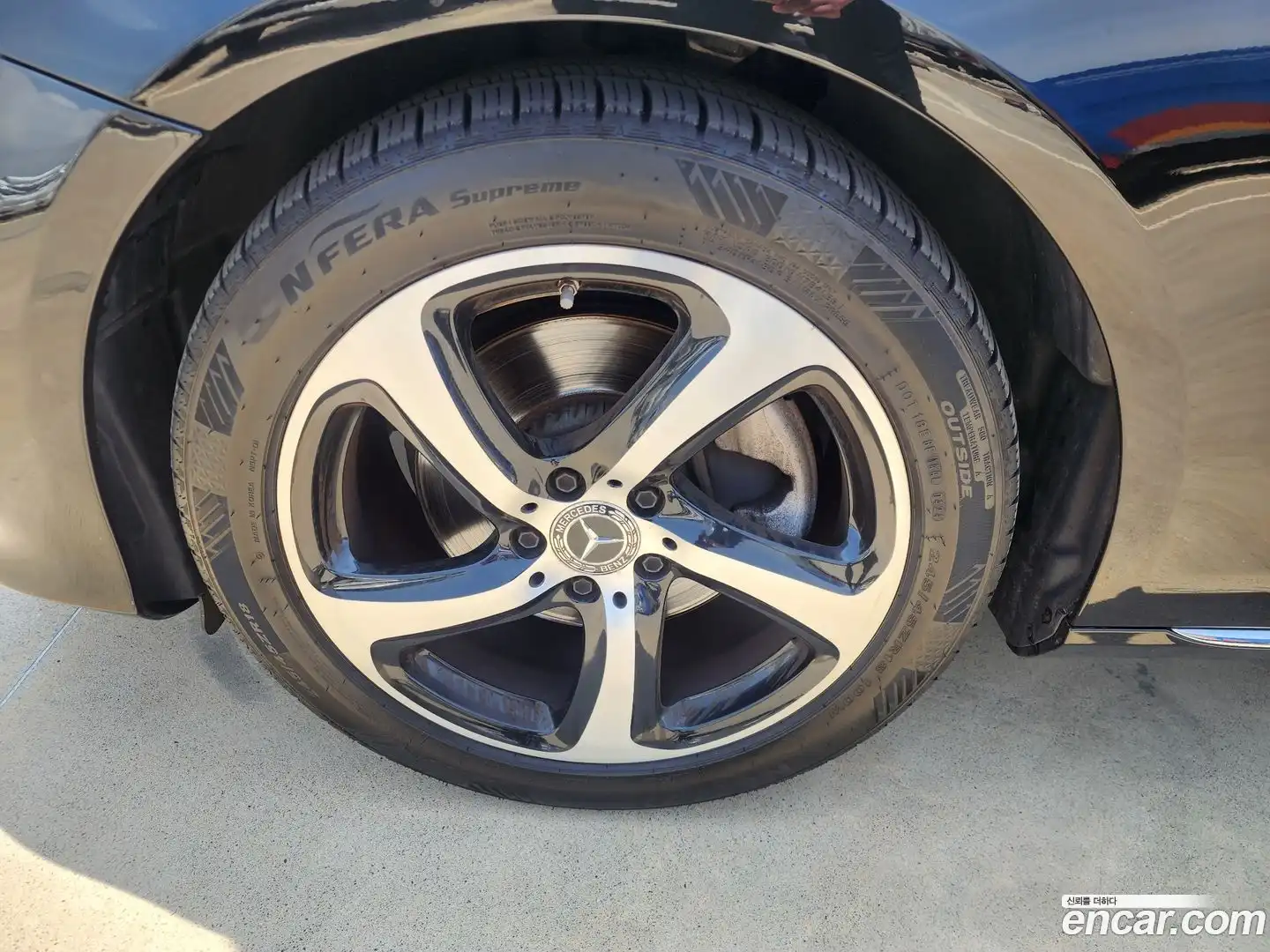 E-Class Mercedes-Benz 2019.11-OPTION-024