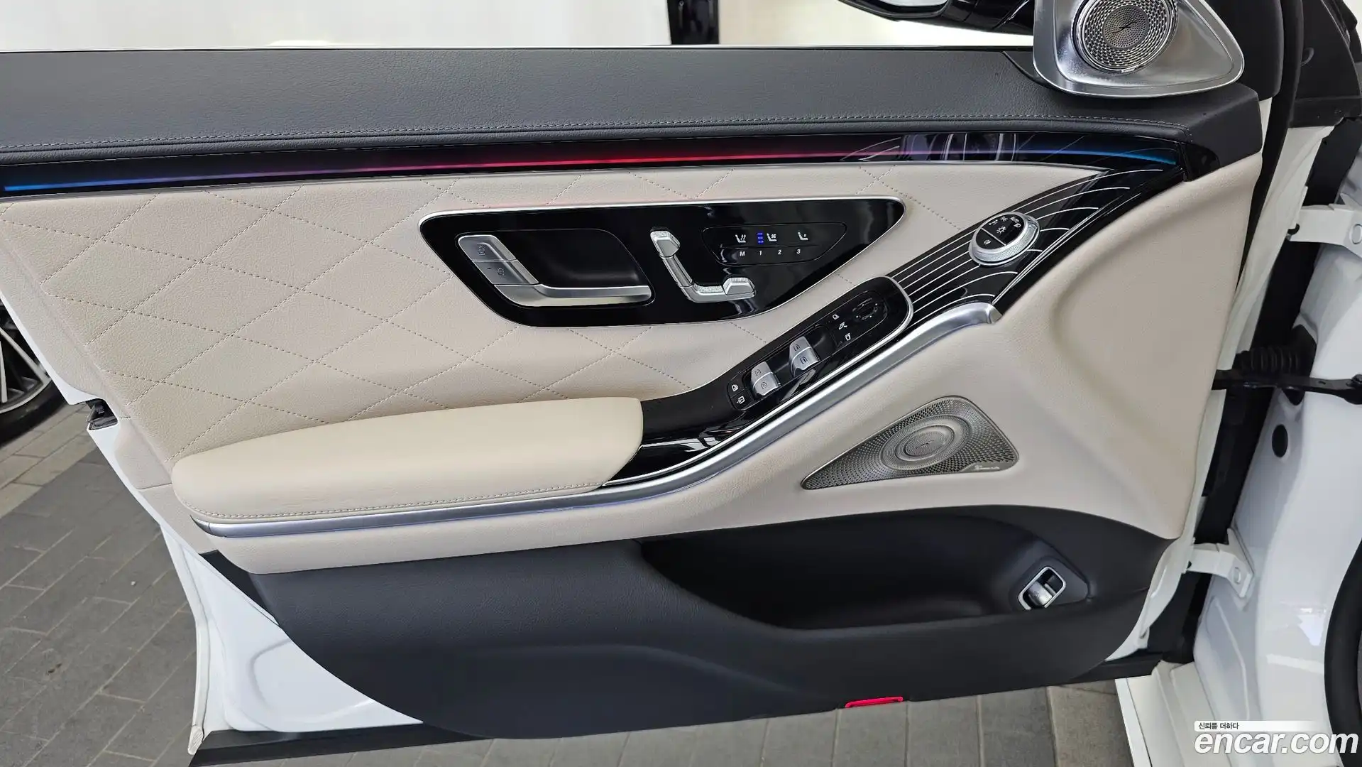 S-Class Mercedes-Benz 2022.2-INNER-034