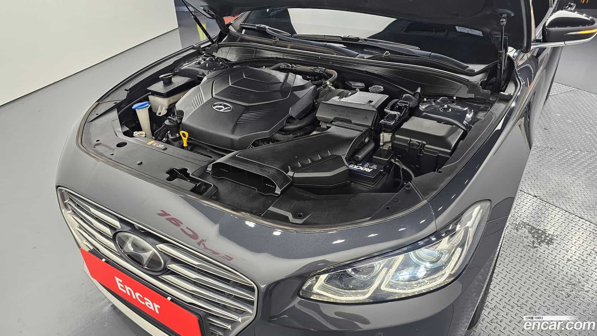 Grandeur Hyundai 2017.0-OUTER-006