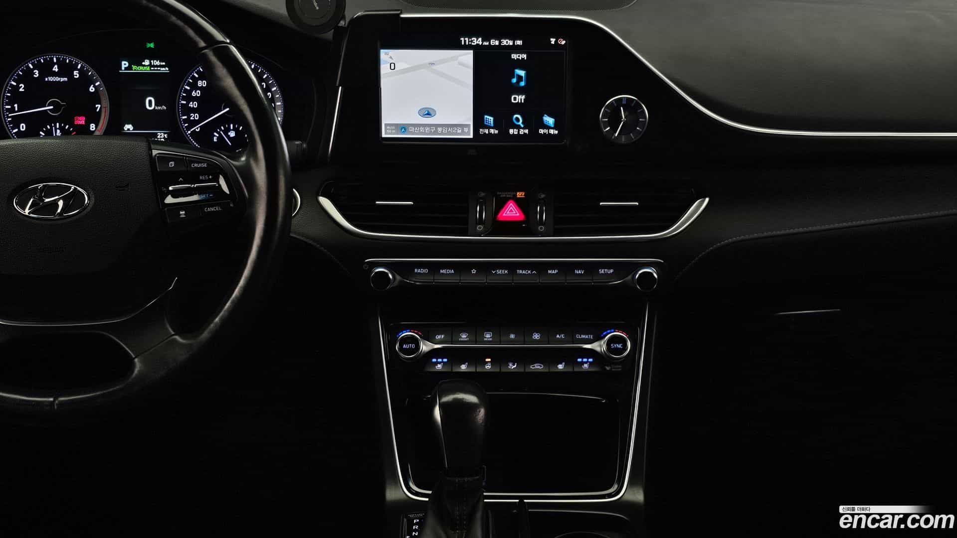 Grandeur Hyundai 2017.0-OPTION-018