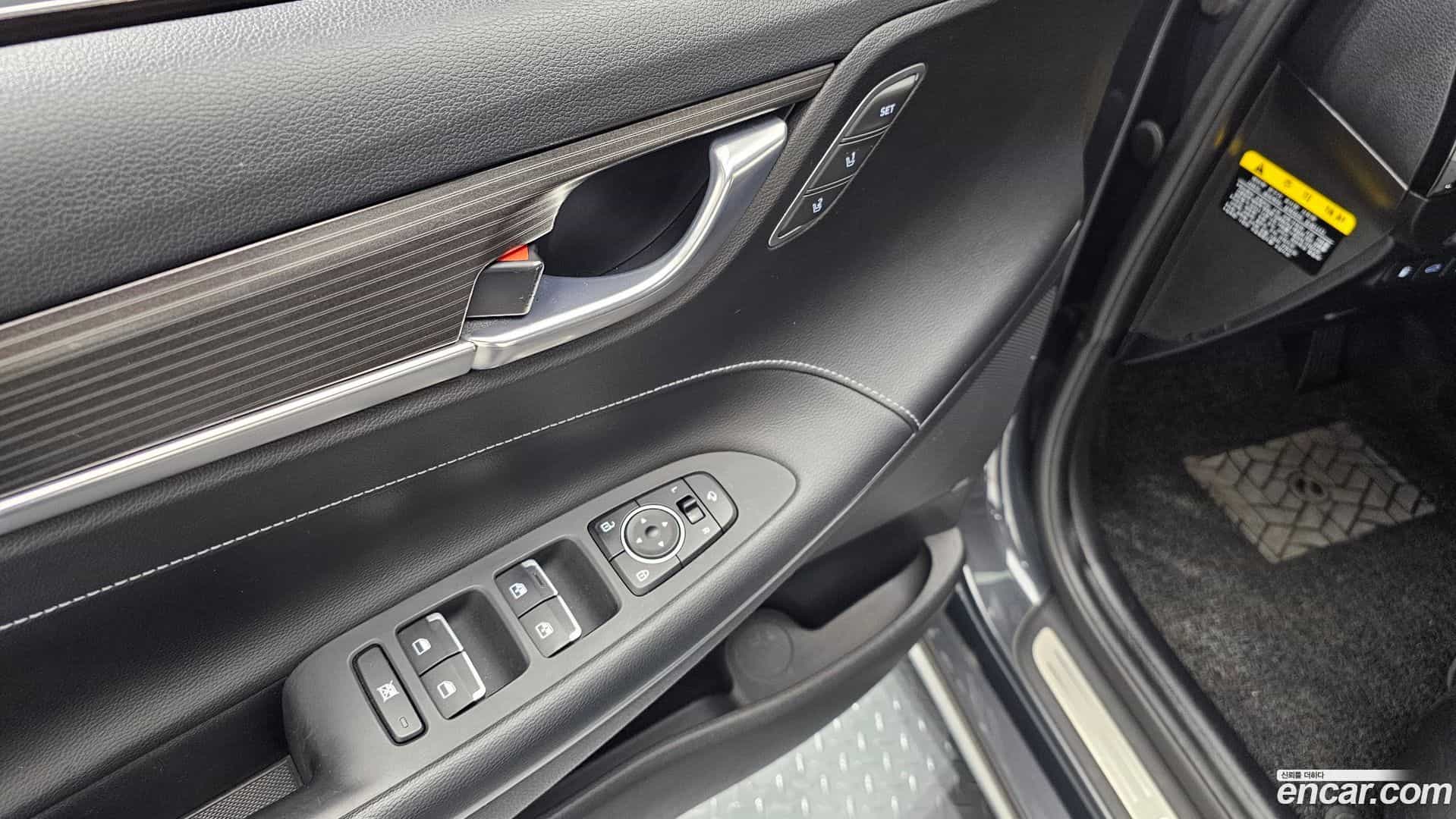 Grandeur Hyundai 2017.0-OPTION-041