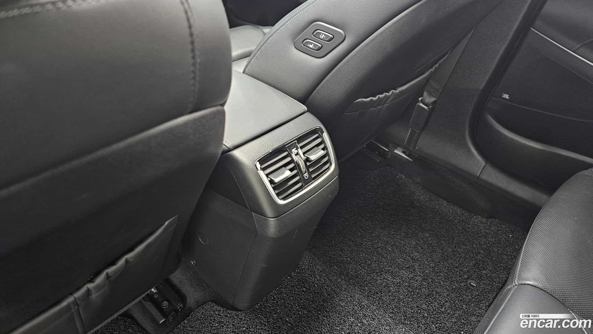 Grandeur Hyundai 2017.0-OPTION-043