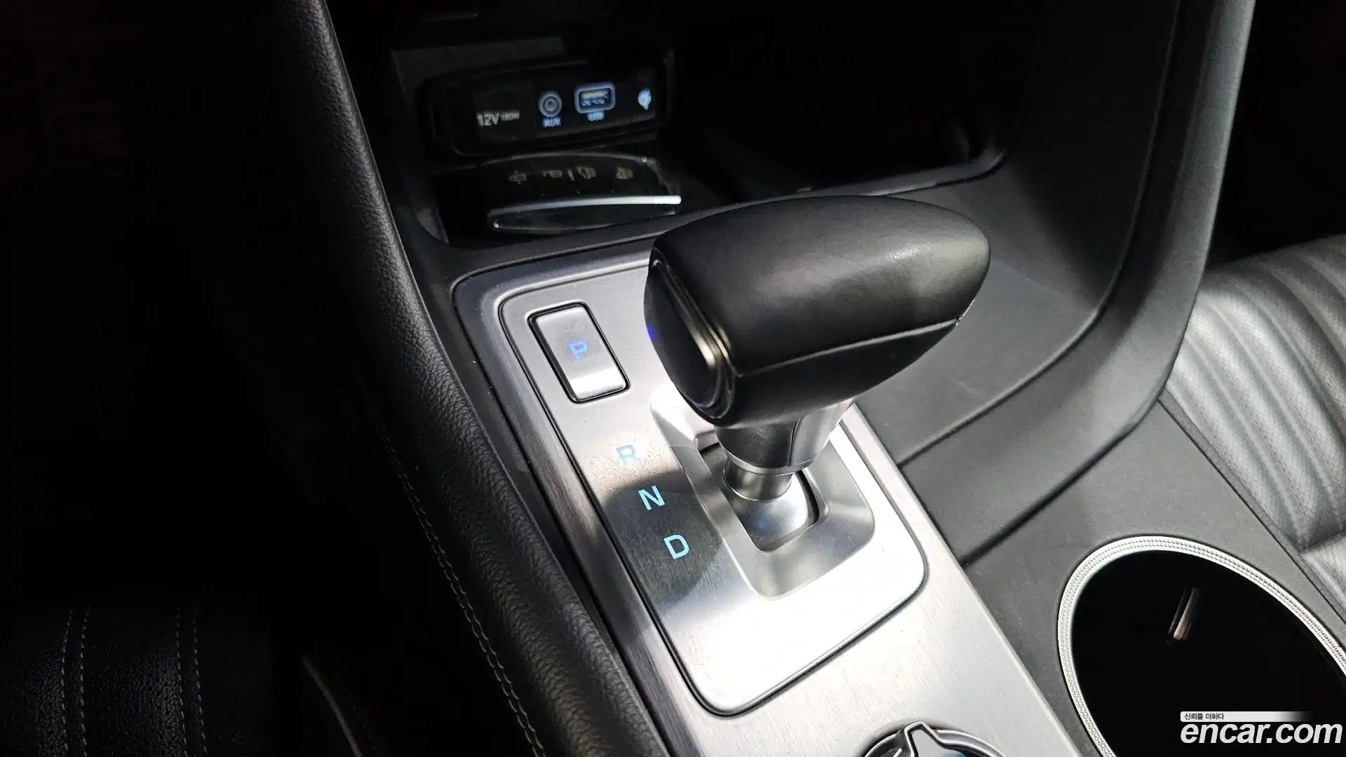 G70 Genesis 2019.2-INNER-009