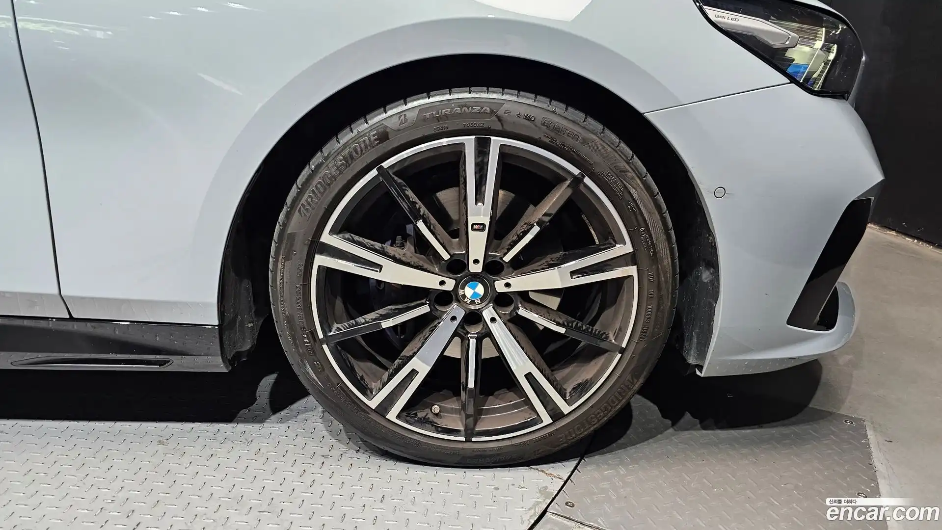 5-Series BMW 2024.9-OUTER-031