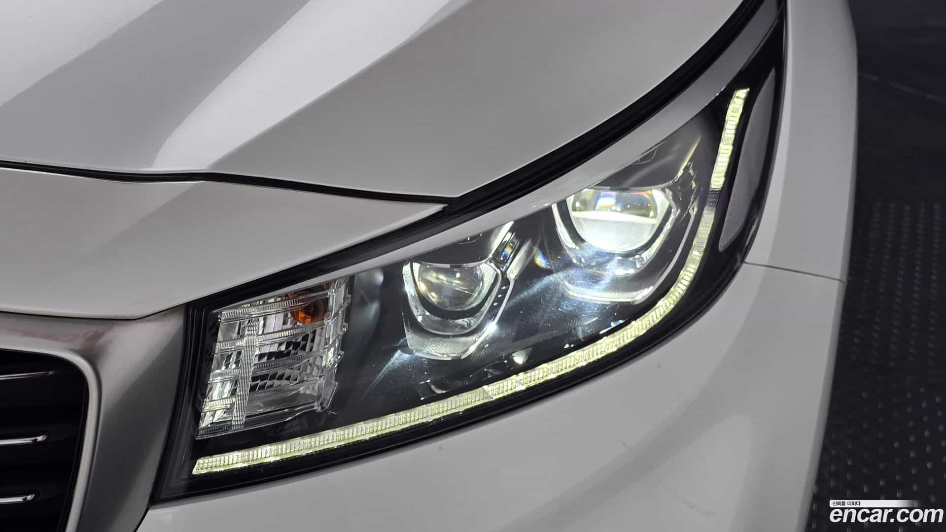 Canival Kia 2019.1-OUTER-032