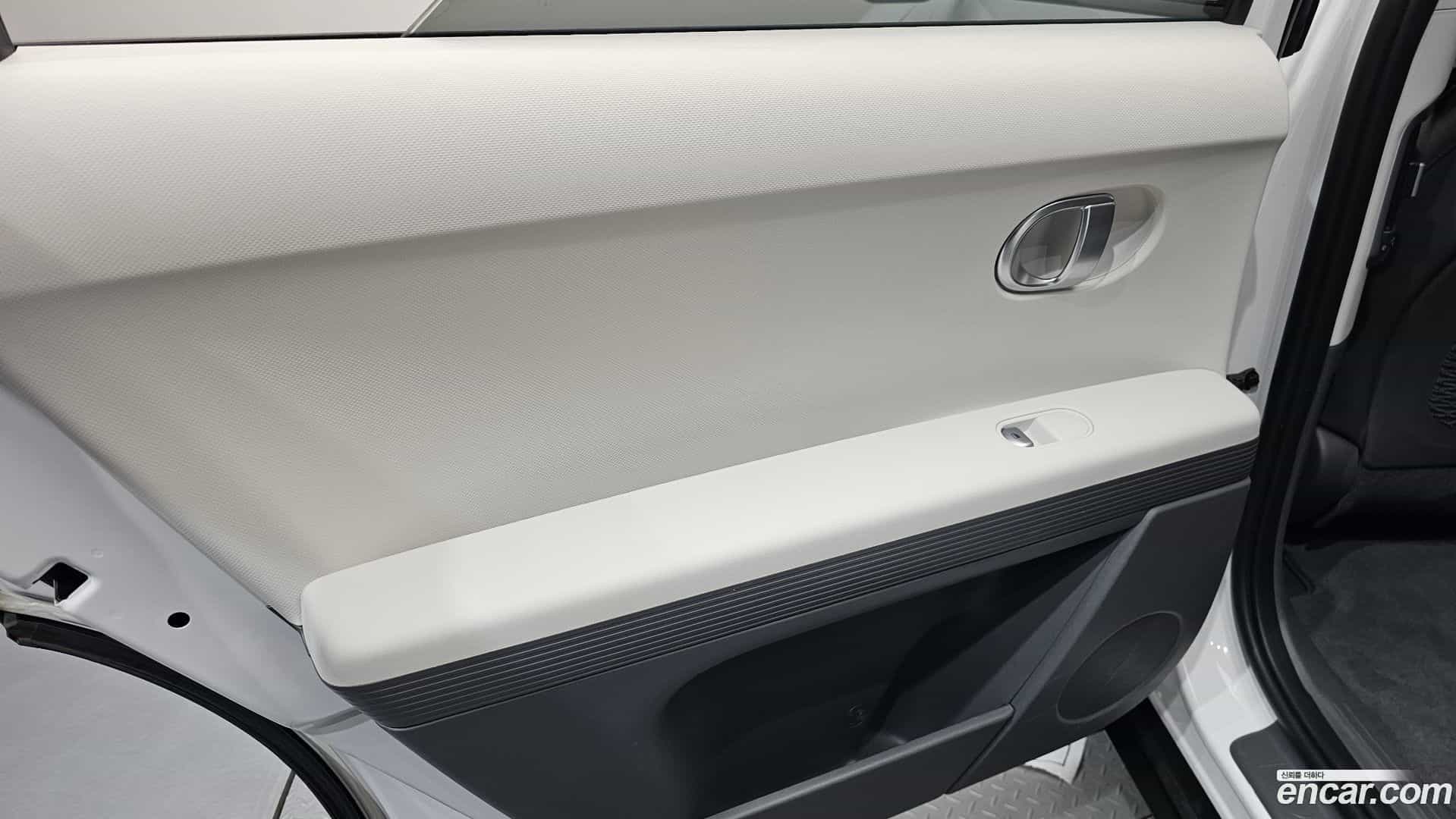 Ioniq5 Hyundai 2021.5-INNER-035