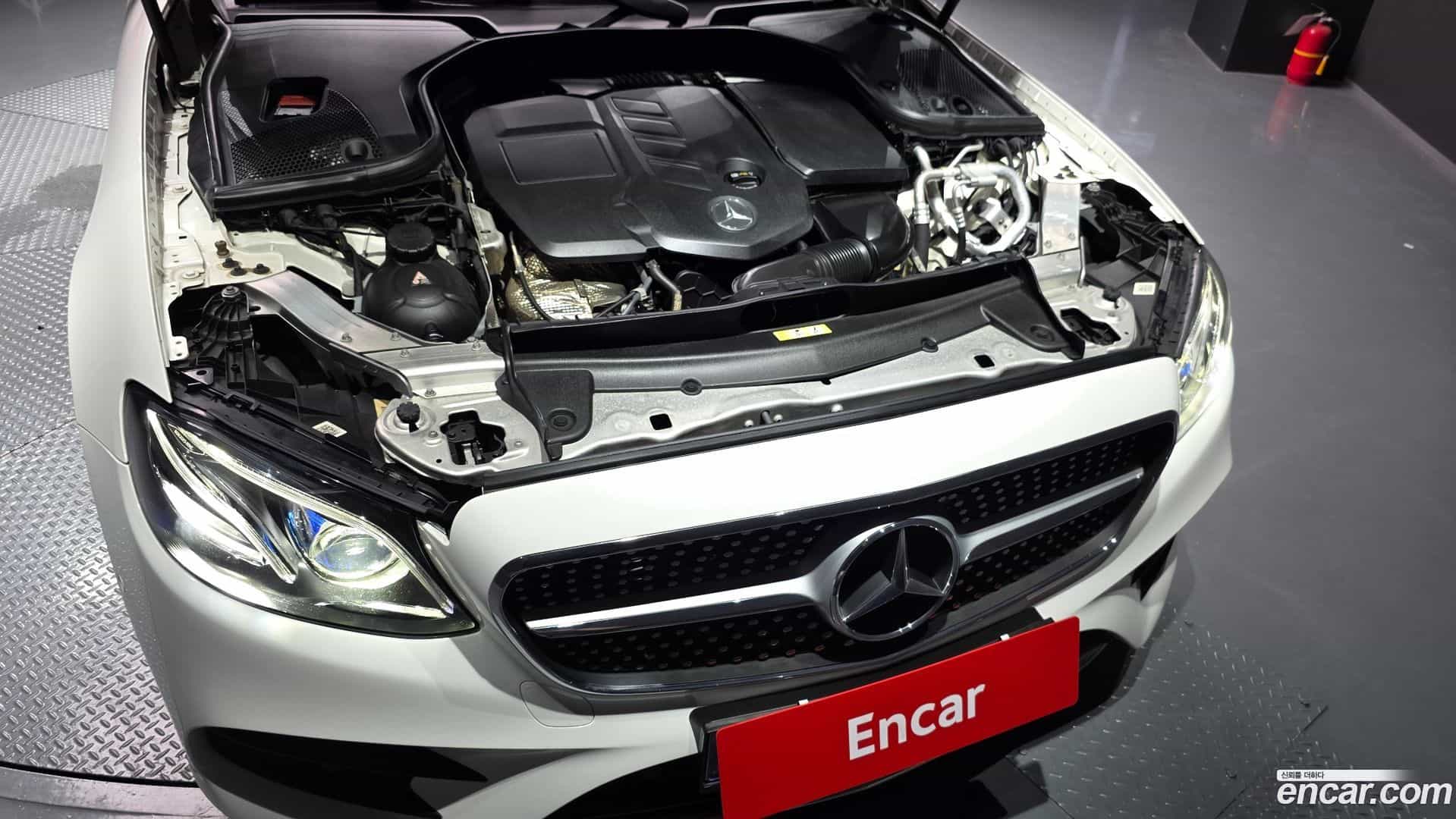 E-Class Mercedes-Benz 2018.10-OUTER-006