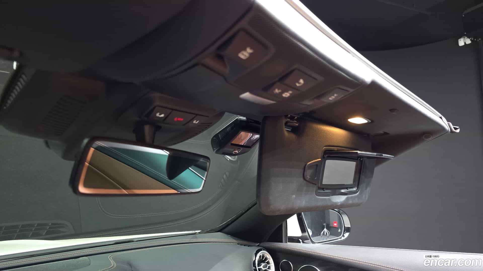 E-Class Mercedes-Benz 2018.10-OPTION-023