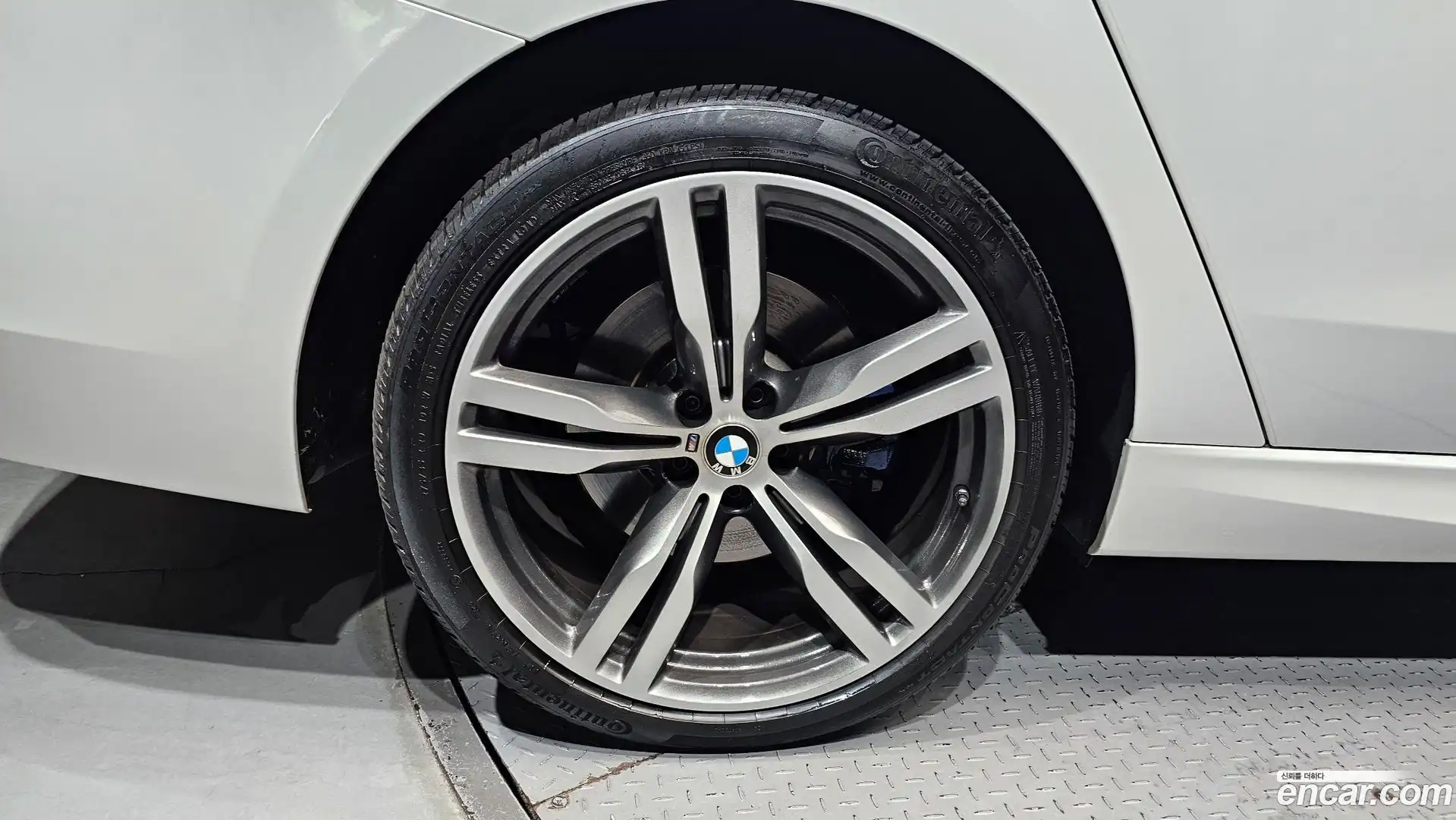Gran Turismo BMW 2022.8-OUTER-005