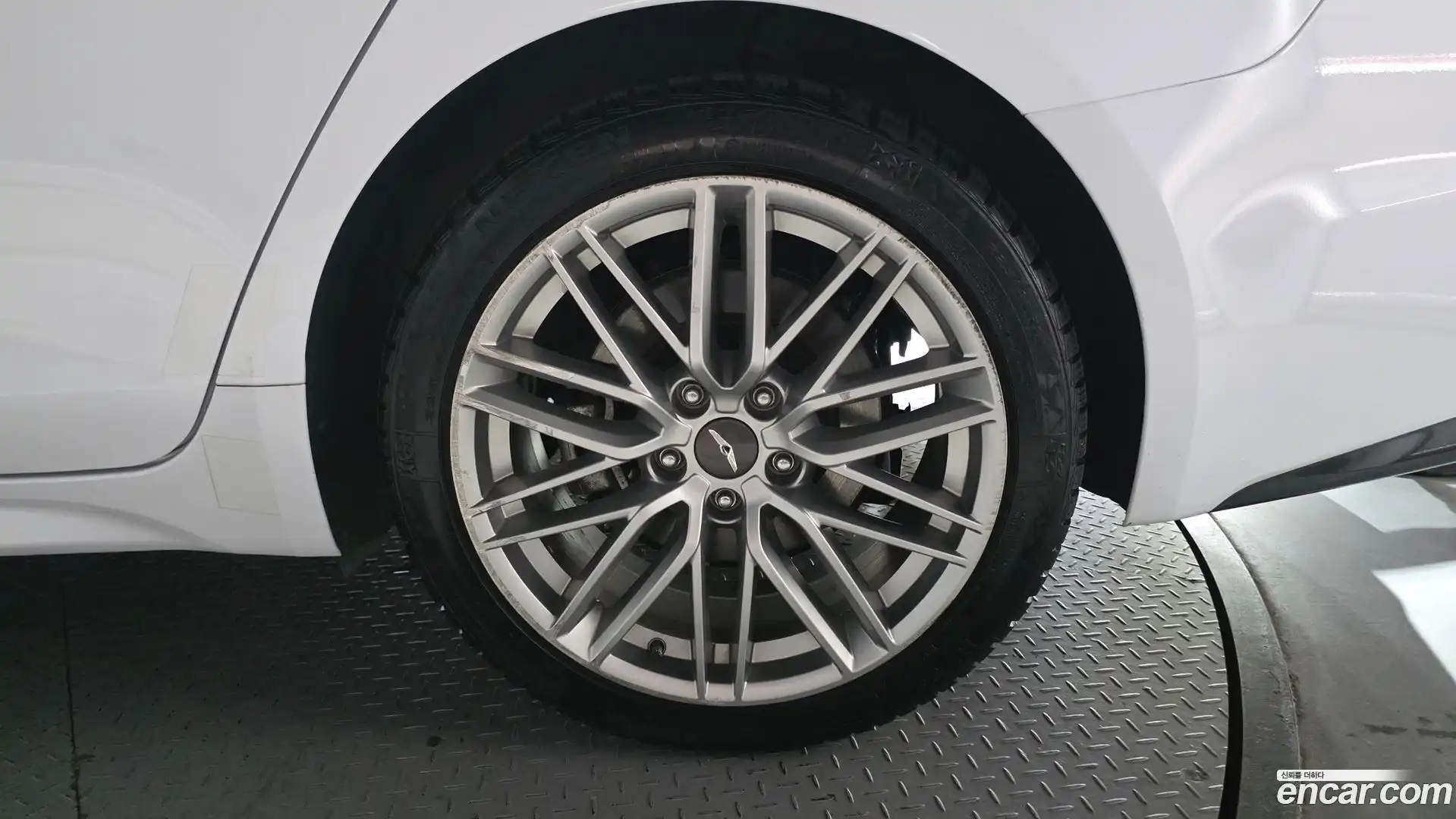 G70 Genesis 2019.3-OUTER-031