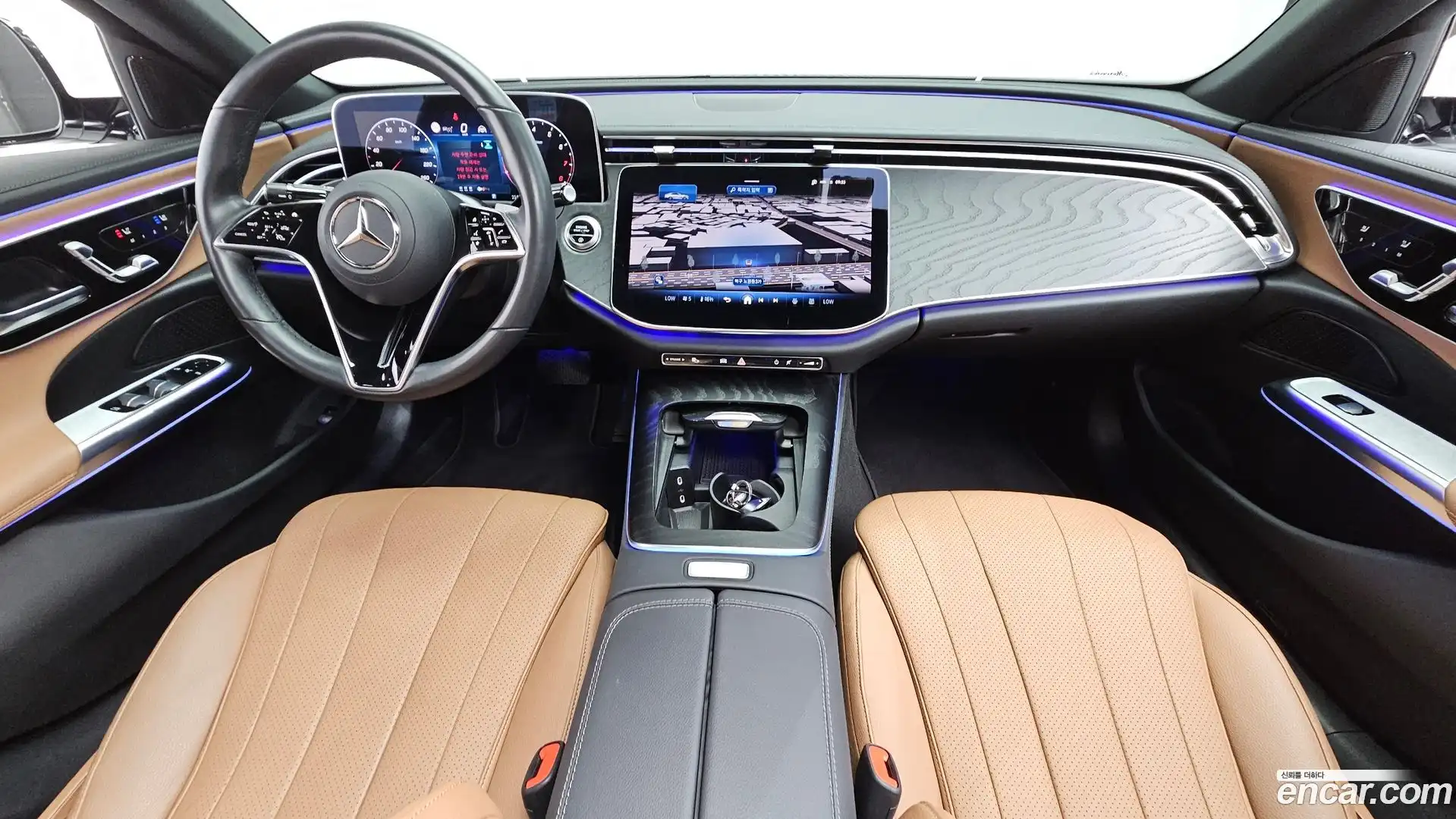 E-Class Mercedes-Benz 2024.8-INNER-007