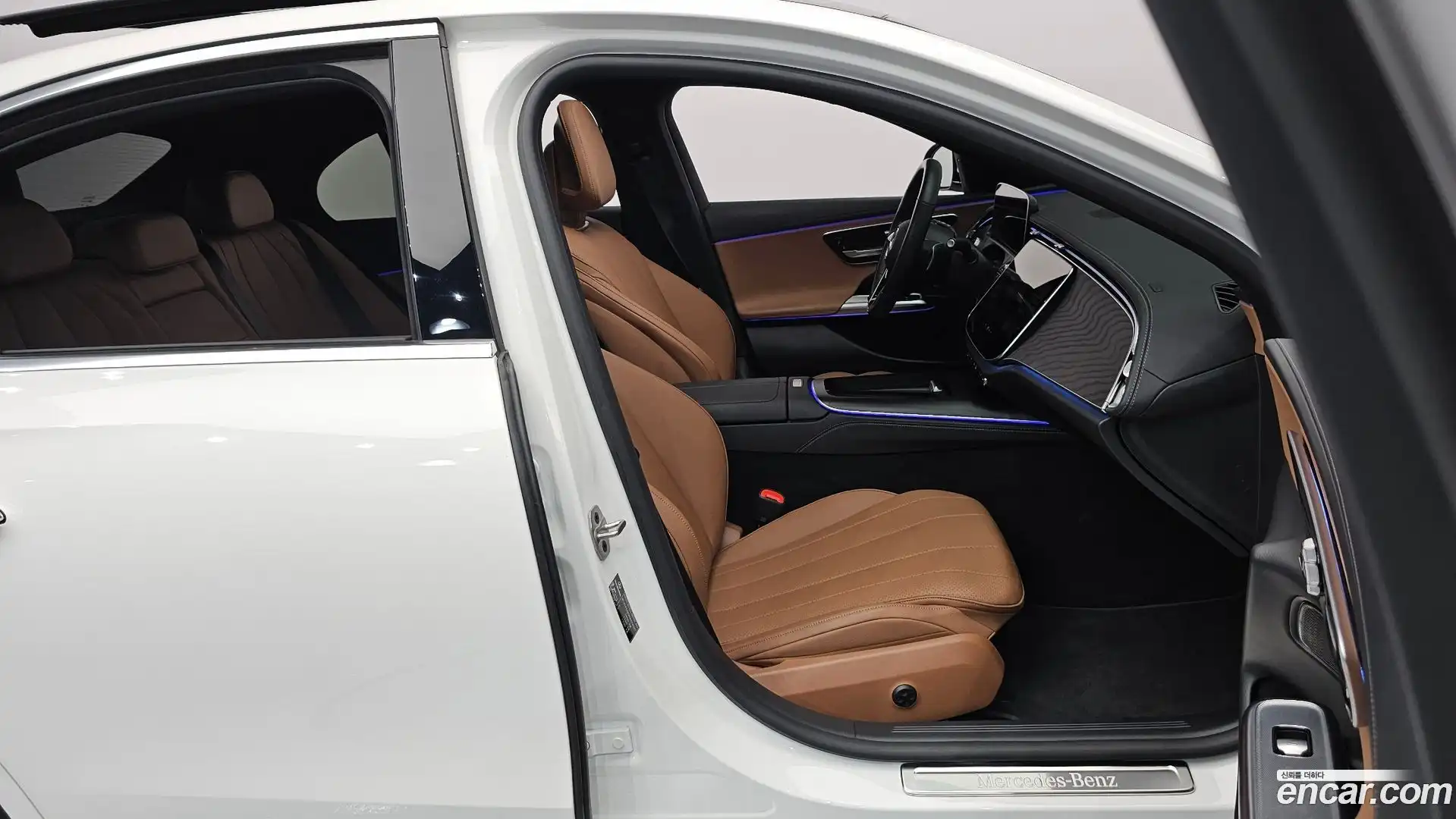 E-Class Mercedes-Benz 2024.8-INNER-036