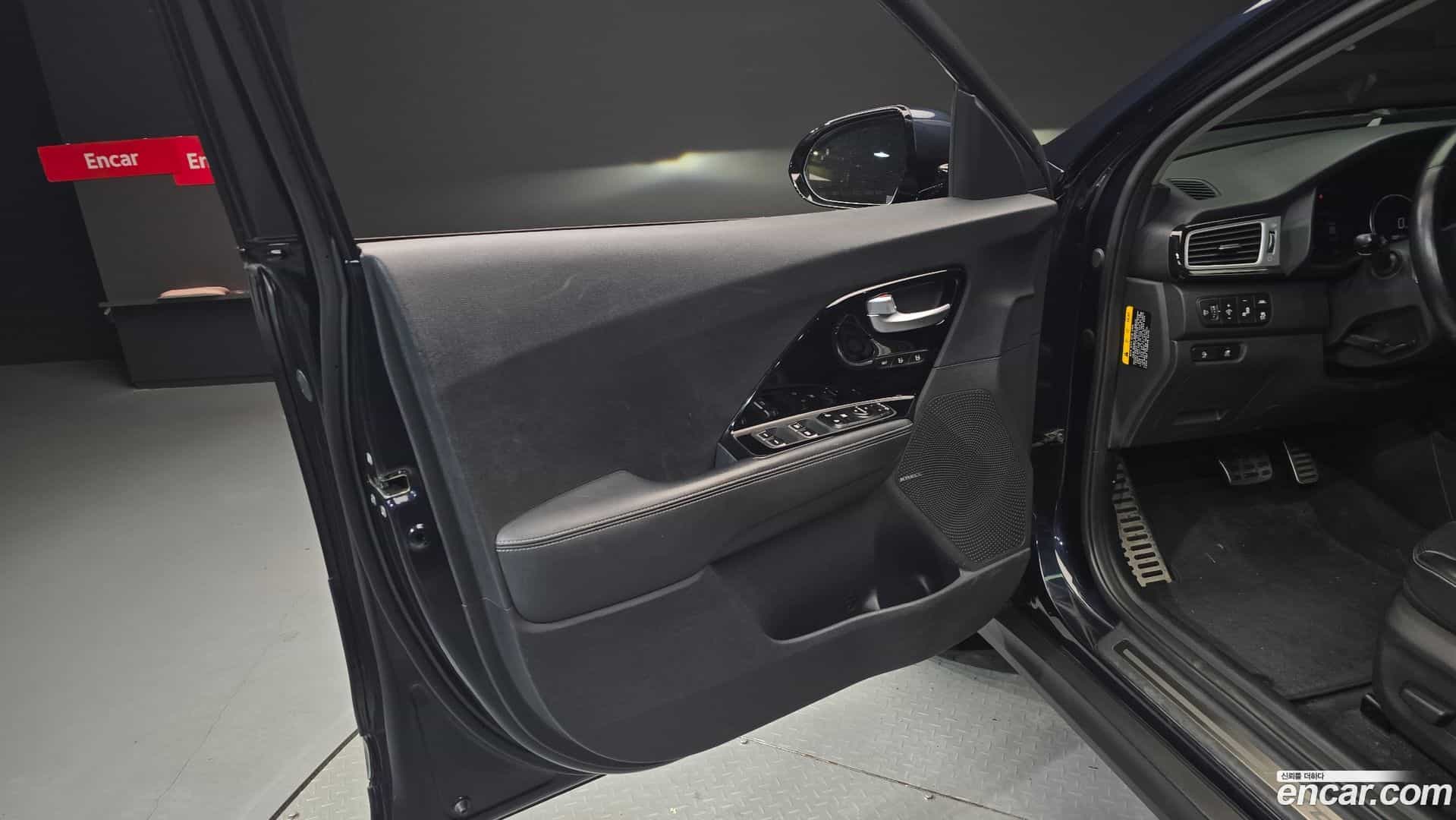 Niro Kia 2019.3-INNER-034