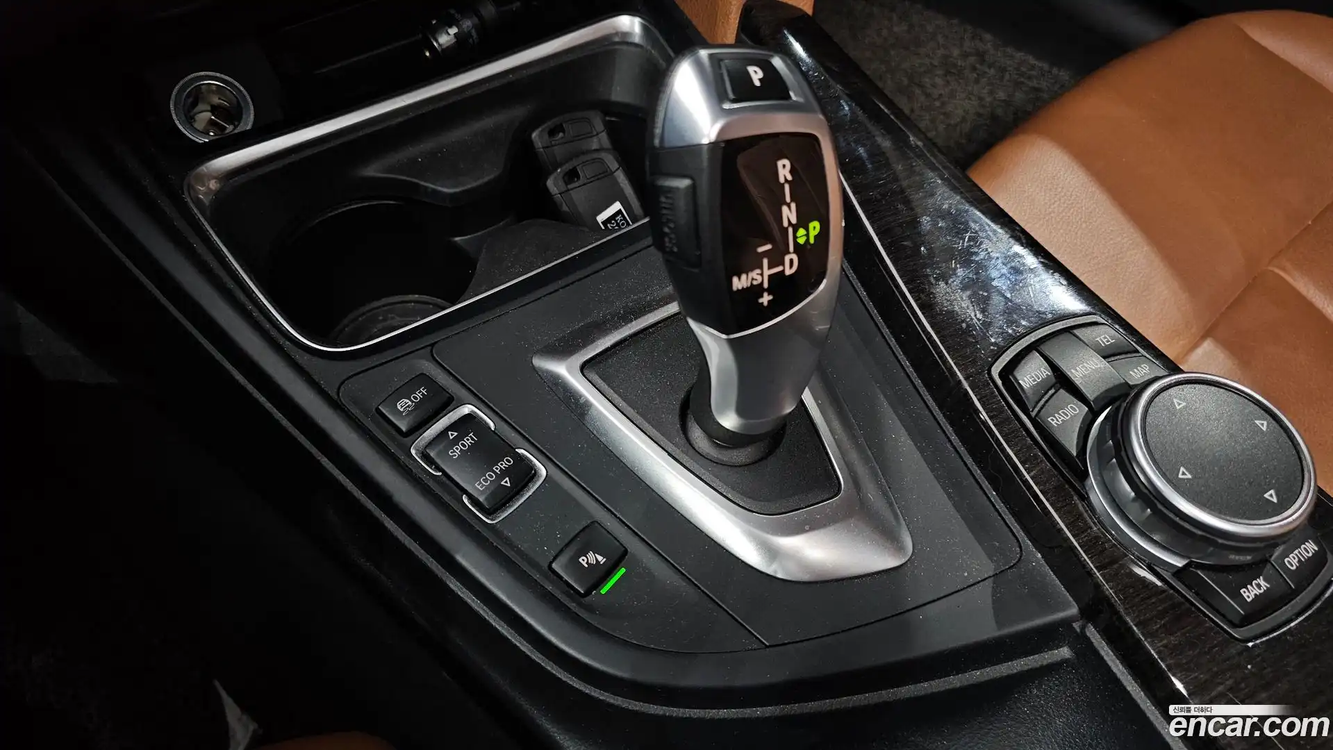 4-Series BMW 2015.0-INNER-009