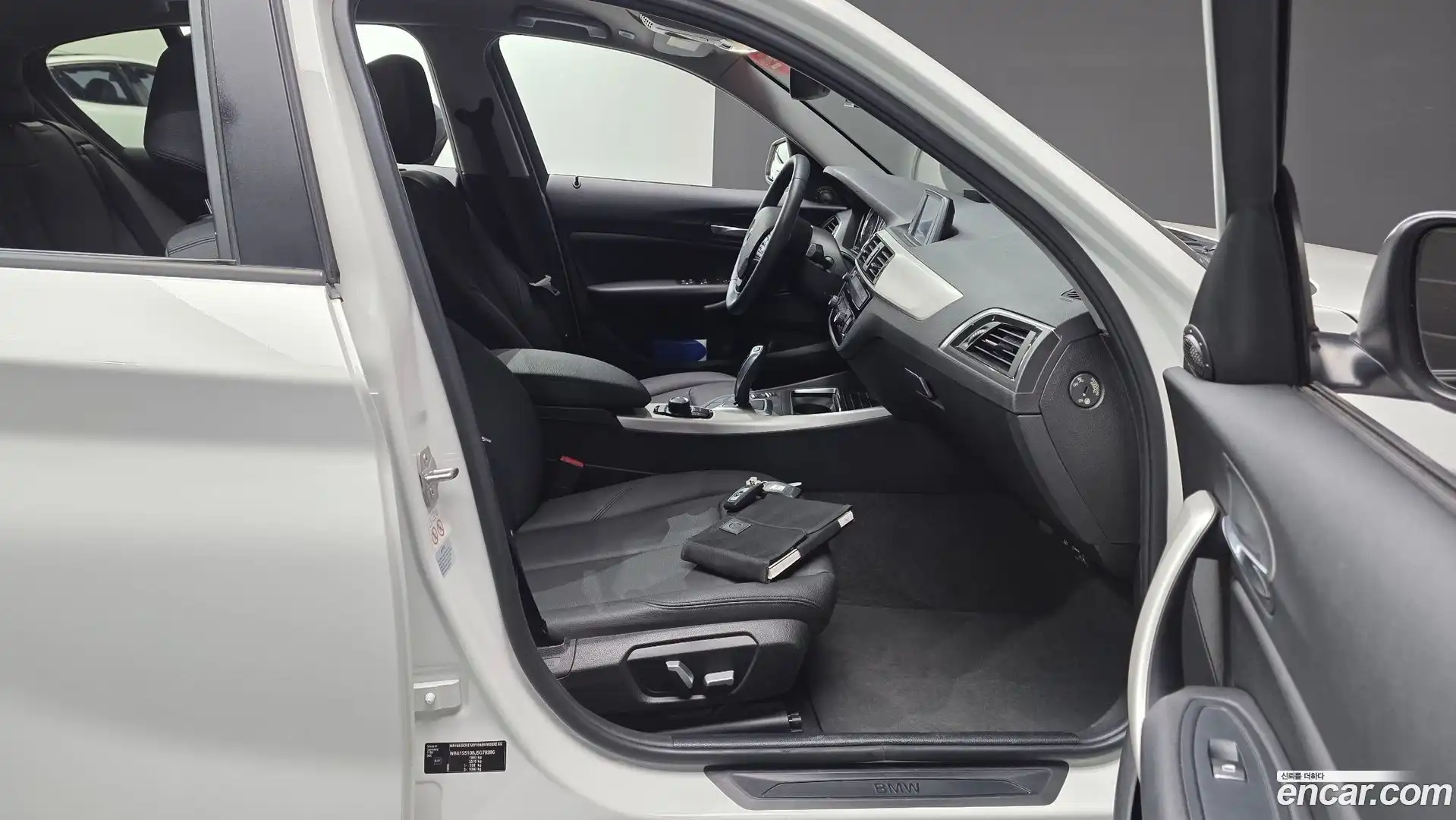 1-Series BMW 2017.9-INNER-036