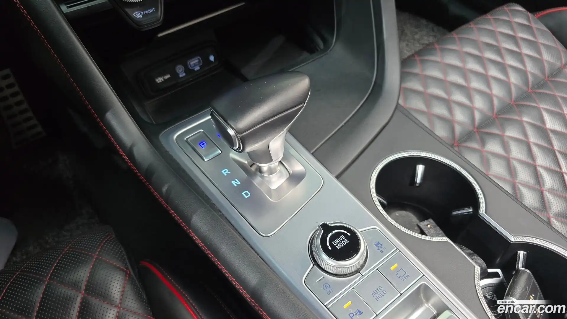 G70 Genesis 2018.0-INNER-009