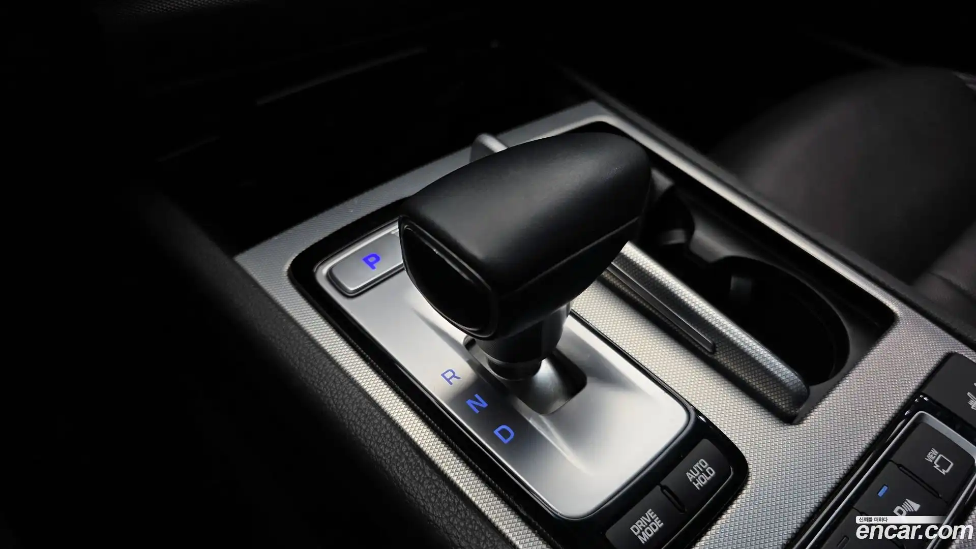 G80 Genesis 2019.9-INNER-009