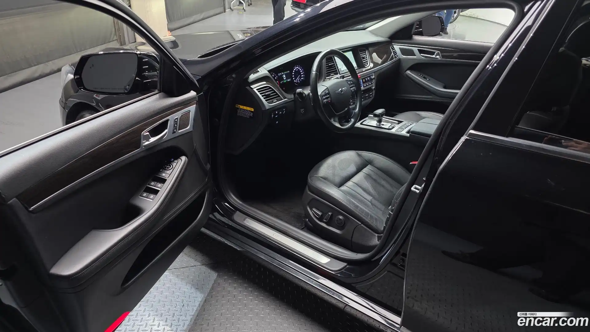 G80 Genesis 2019.9-INNER-010