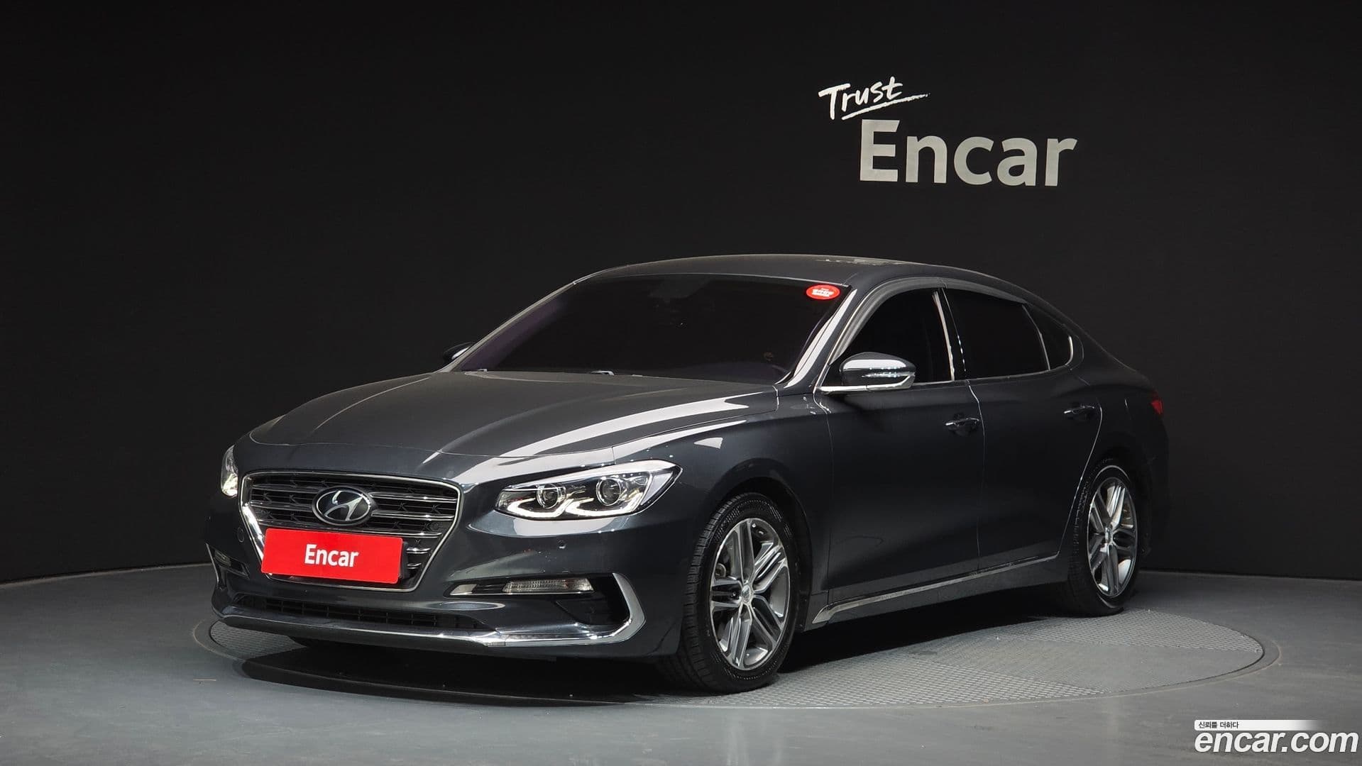 Main__Slider__Photo:Grandeur Hyundai 2017.2-0
