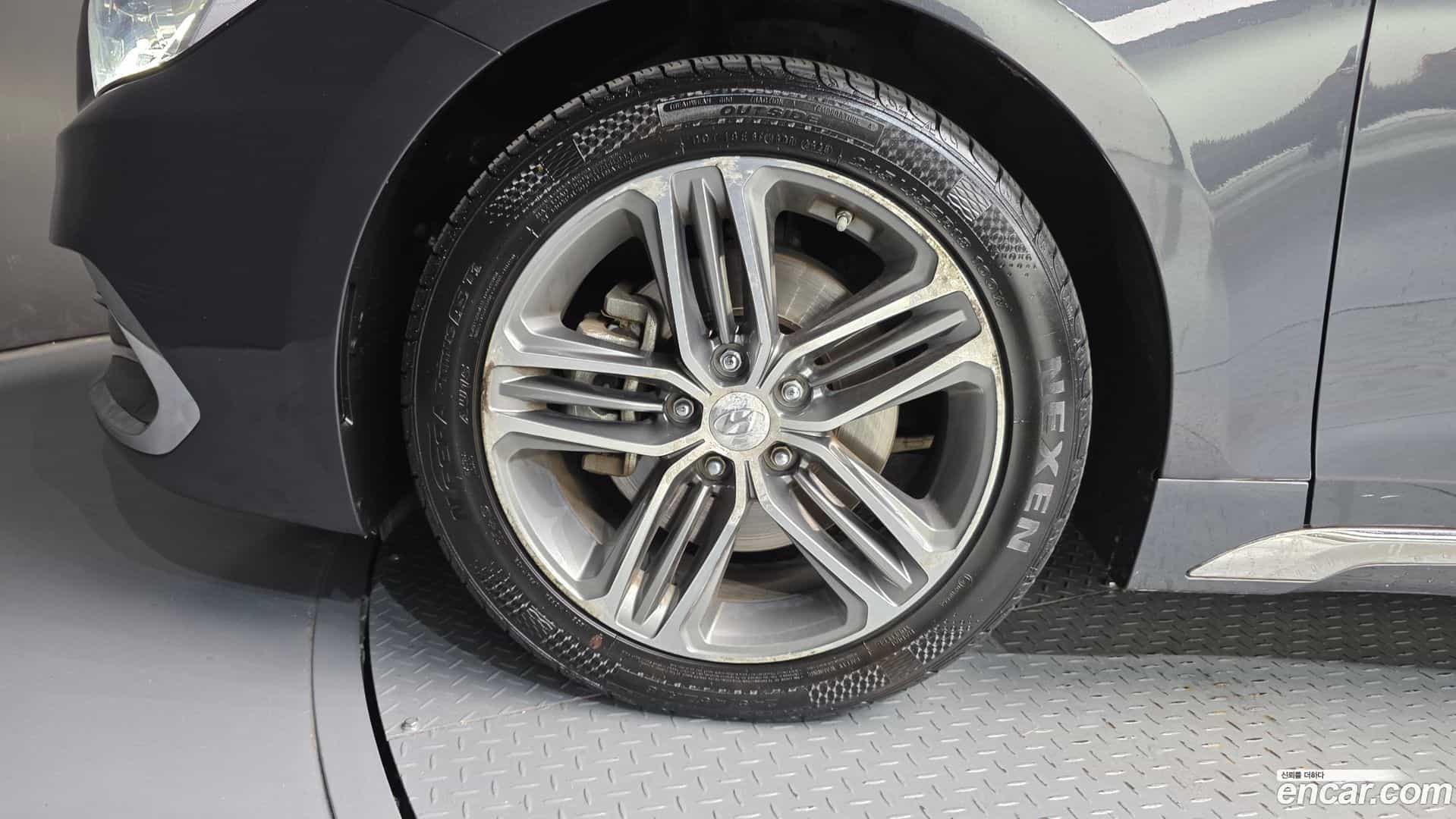 Grandeur Hyundai 2017.2-OUTER-005