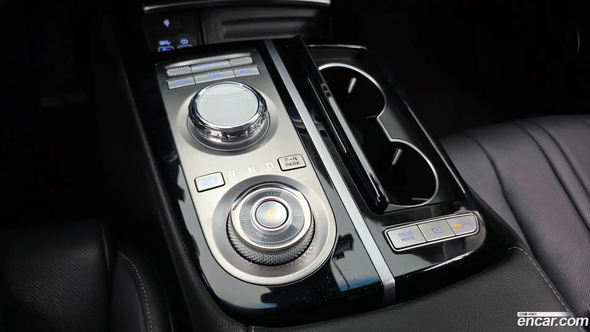 G80 Genesis 2023.2-INNER-009