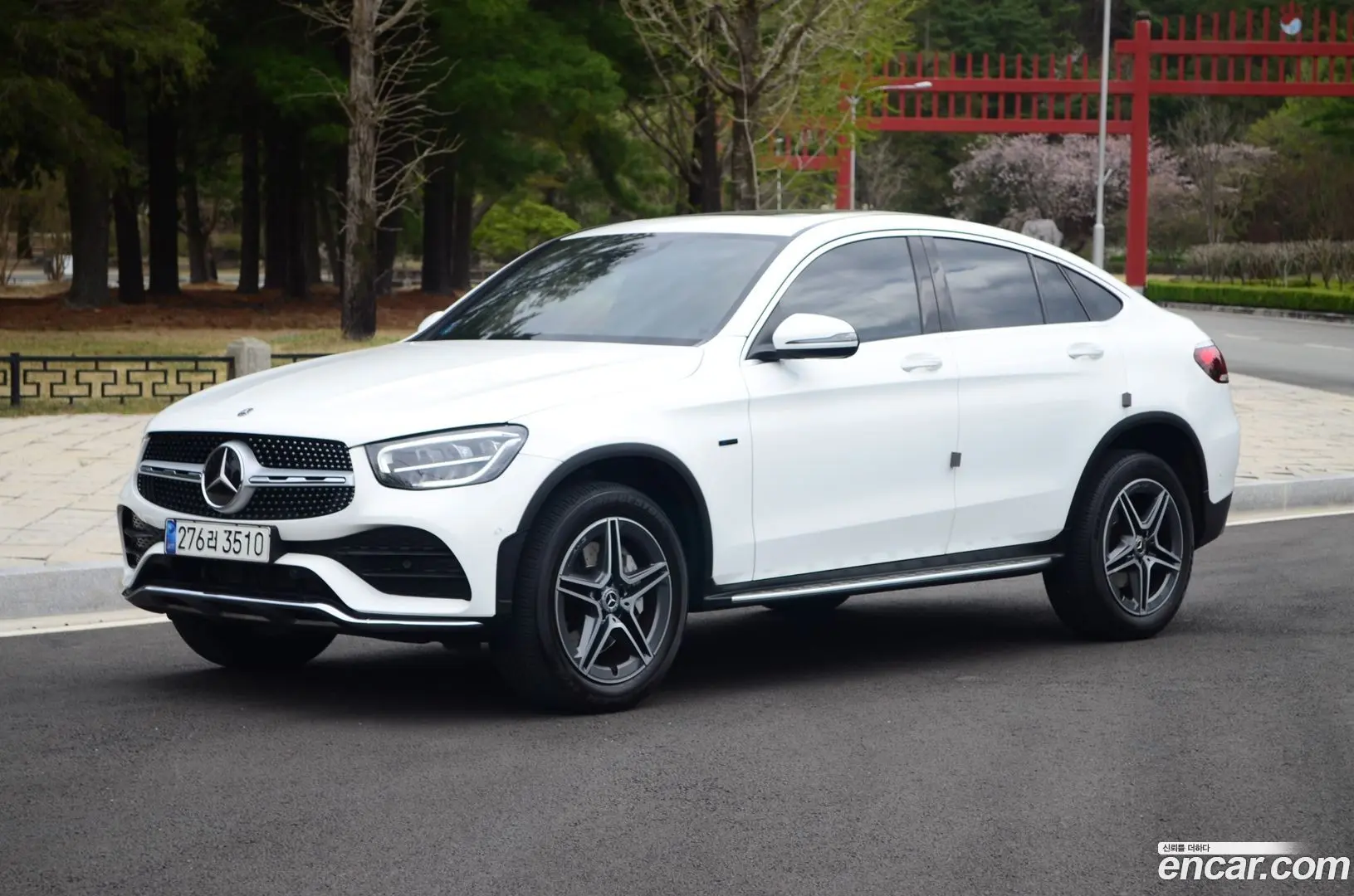 Main__Slider__Photo:GLC-Class Mercedes-Benz 2021.1-0