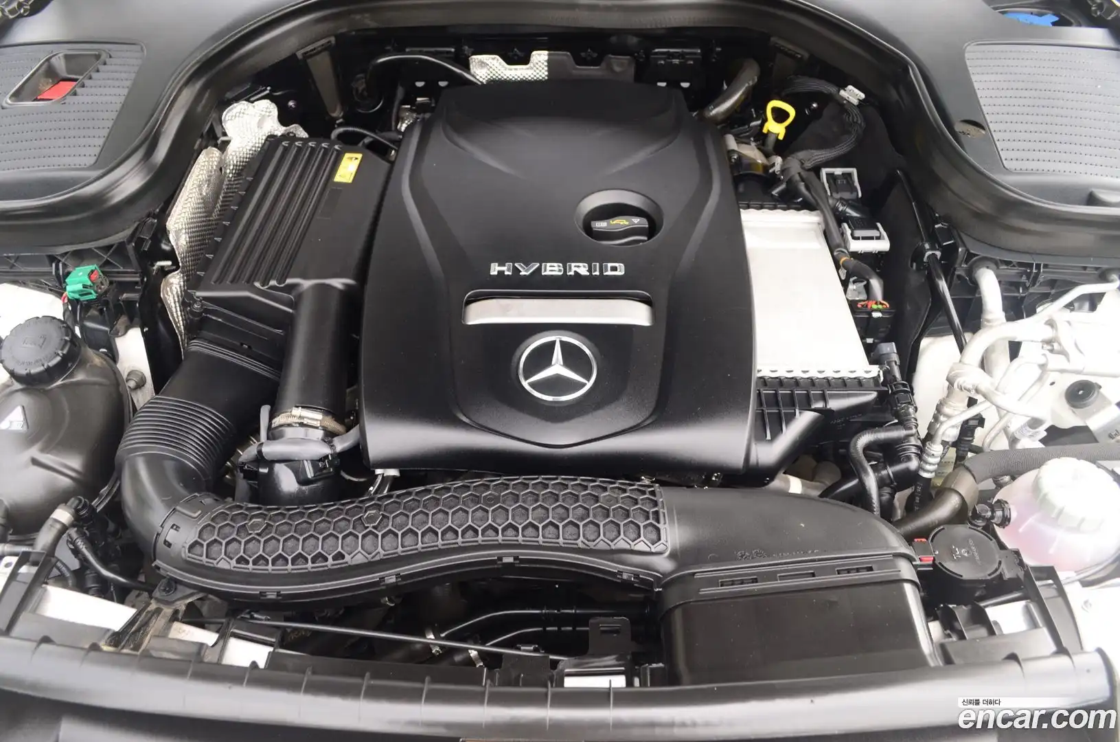 GLC-Class Mercedes-Benz 2021.1-OUTER-006
