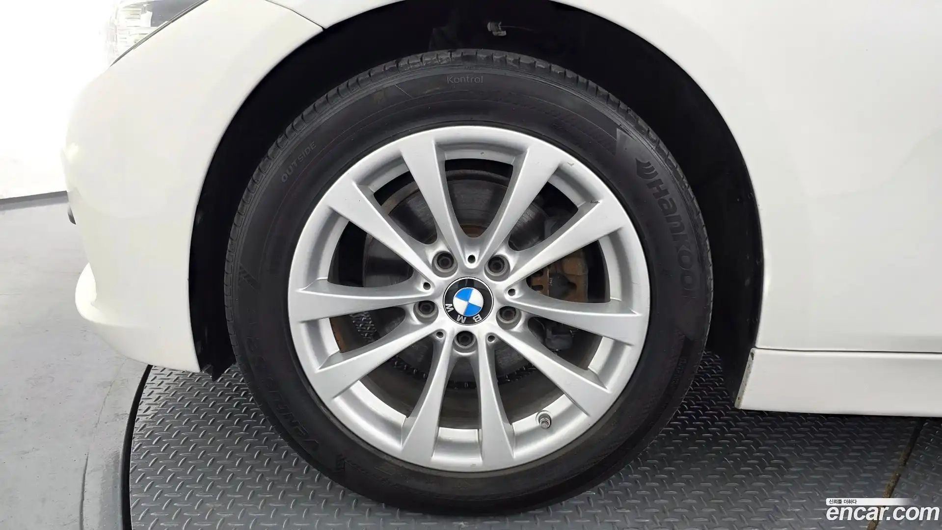 3-Series BMW 2018.1-OUTER-005