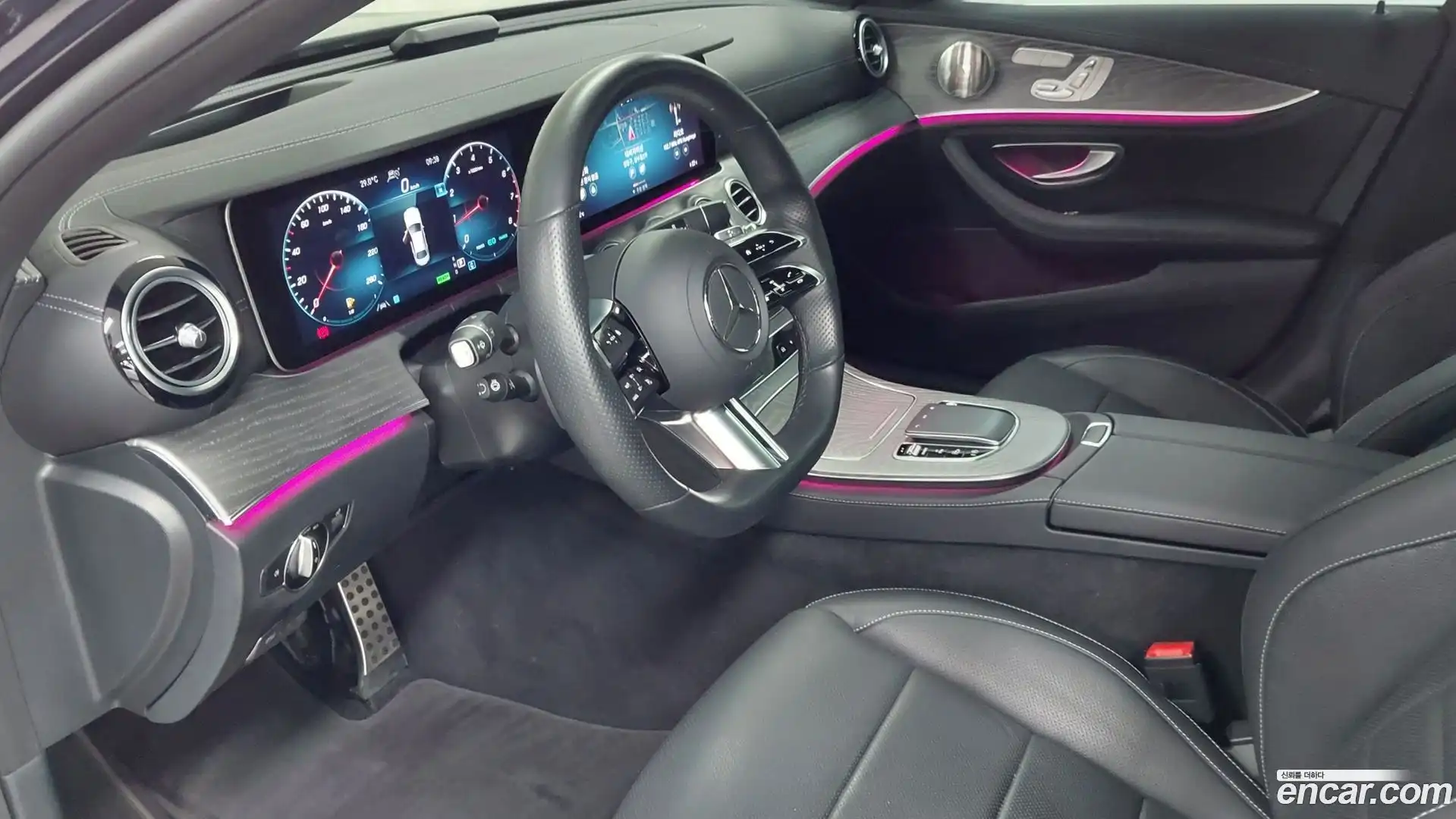 E-Class Mercedes-Benz 2022.2-INNER-009