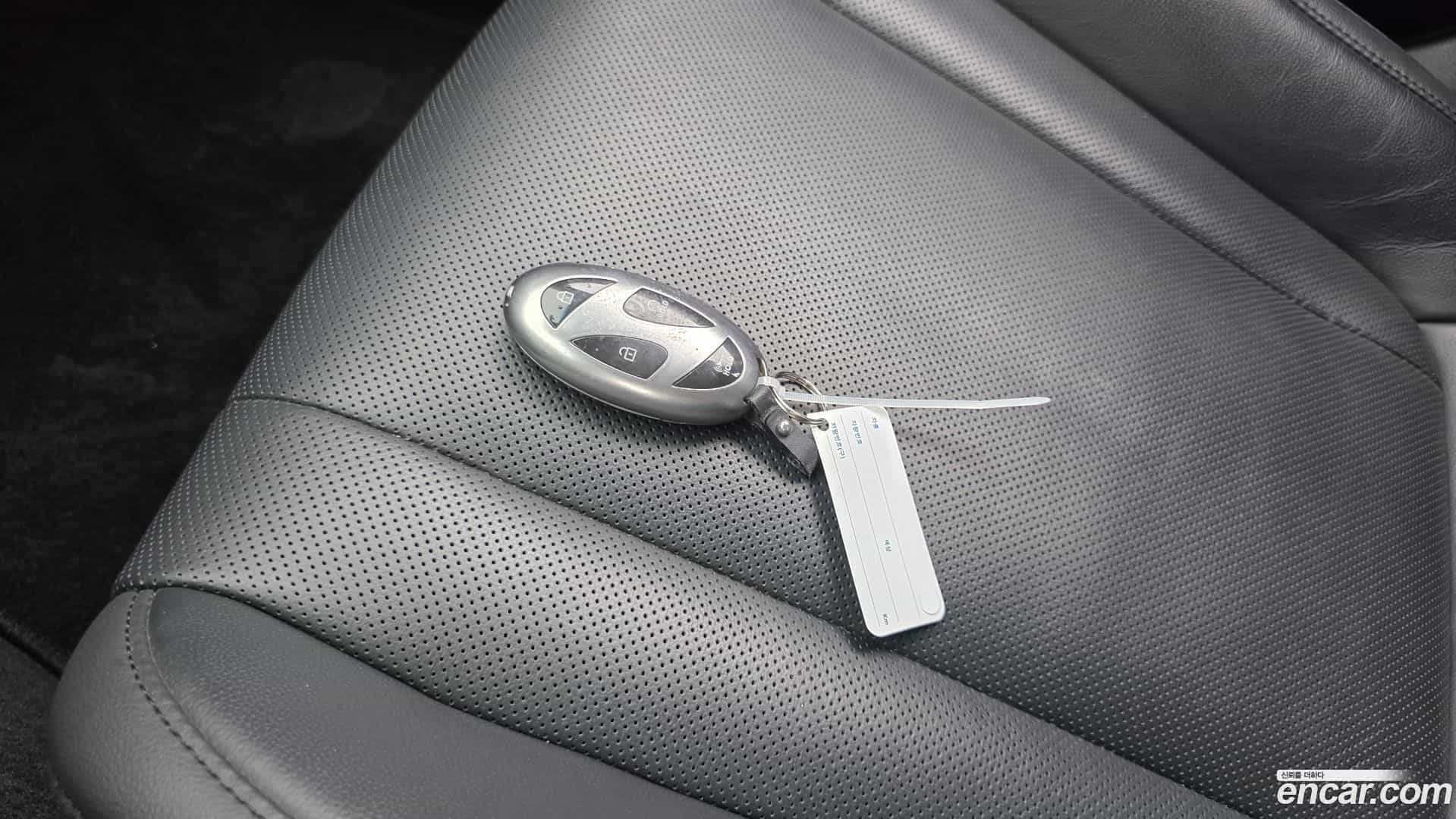 Grandeur Hyundai 2023.1-OPTION-022