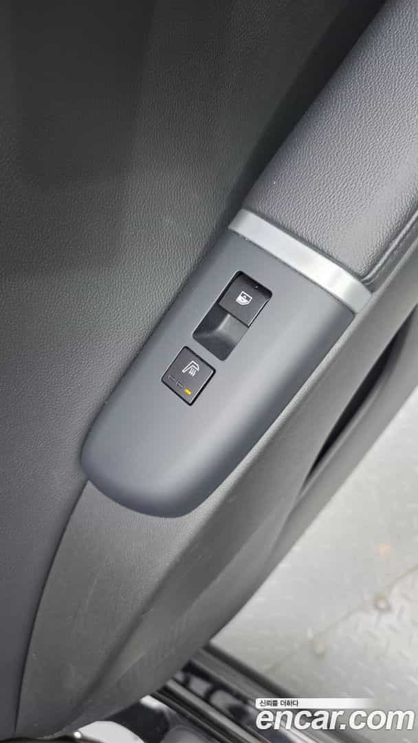 Grandeur Hyundai 2023.1-OPTION-023