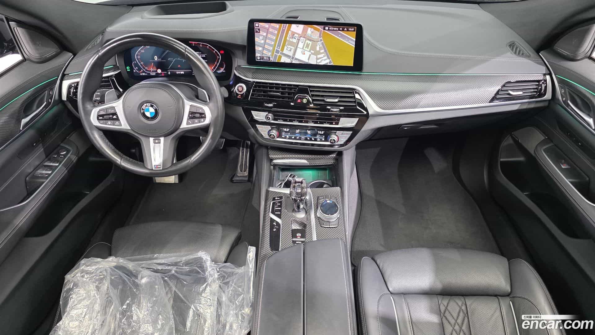 Gran Turismo BMW 2022.2-INNER-007