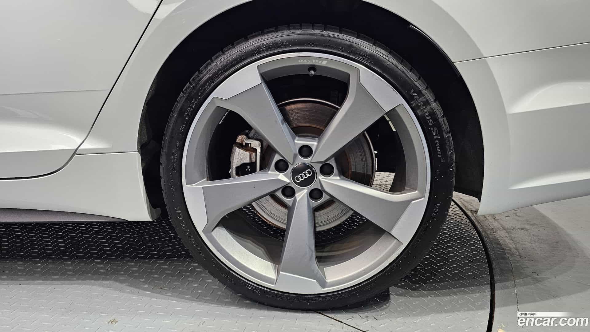 A5 Audi 2019.11-OUTER-031