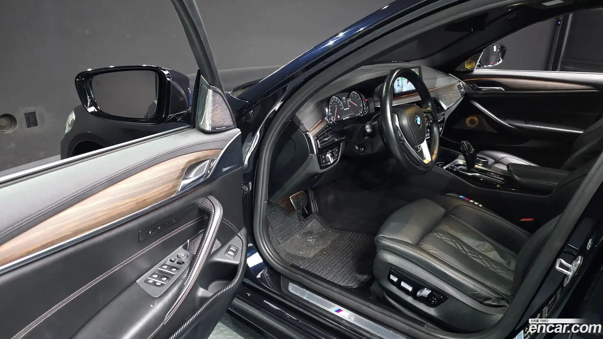 5-Series BMW 2018.2-INNER-010