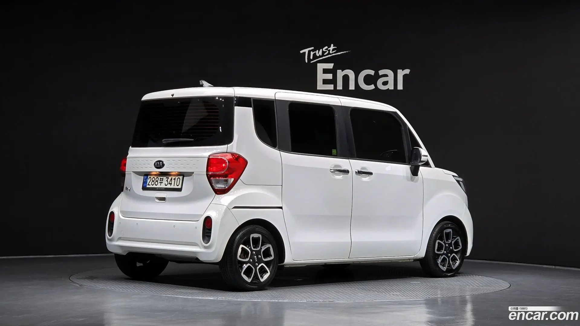 Main__Slider__Photo:RAY Kia 2021.4-1