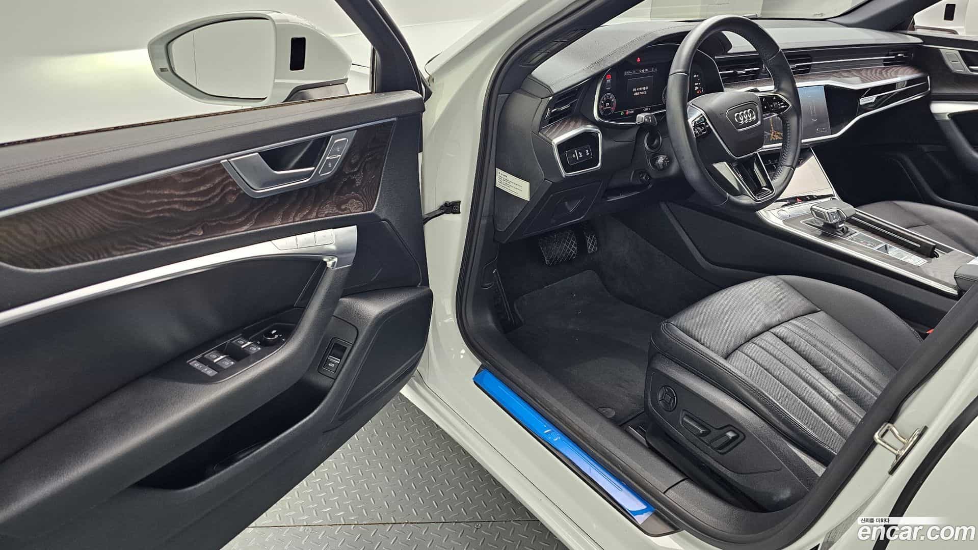A6 Audi 2019.11-INNER-010