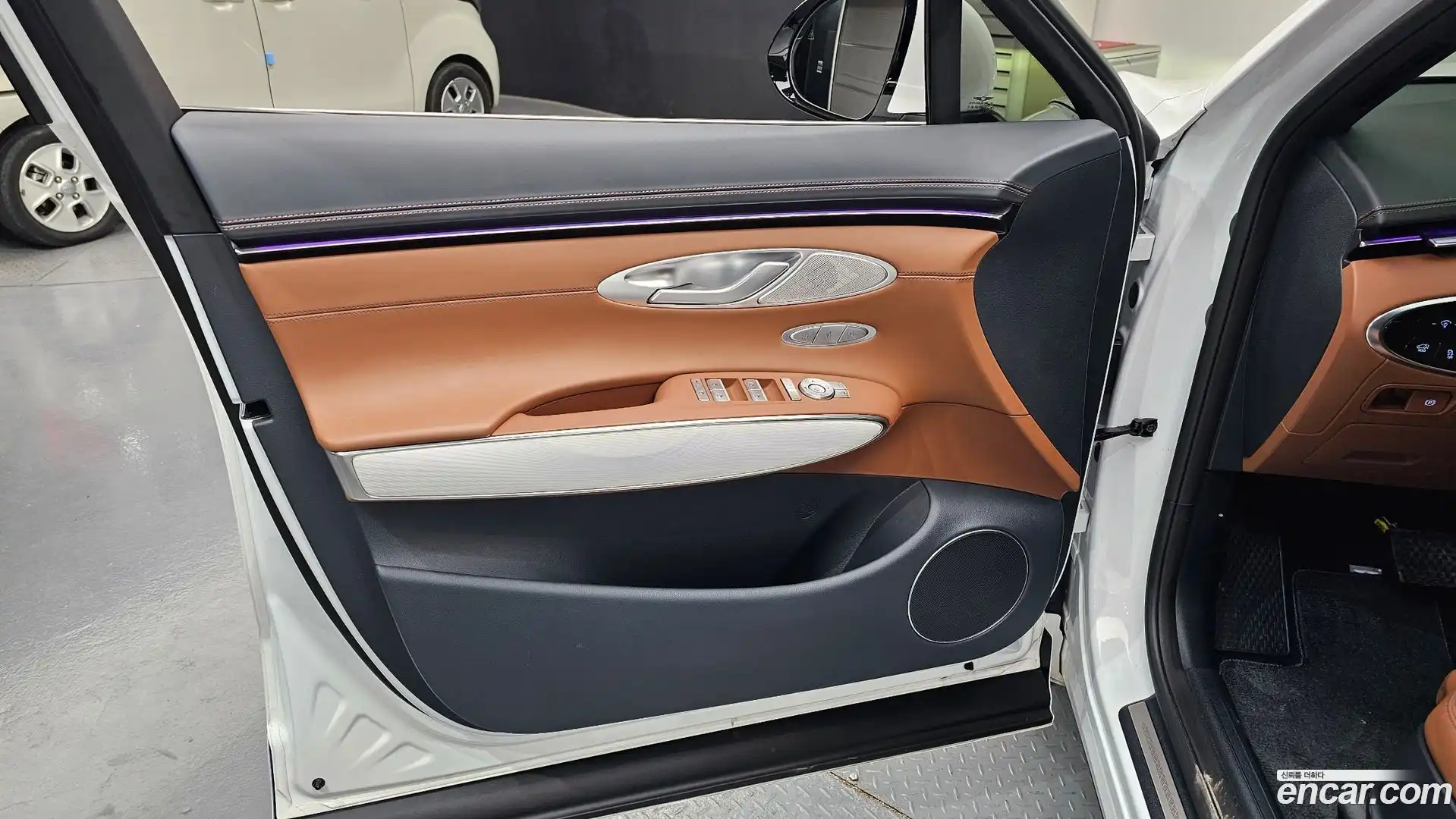 GV70 Genesis 2025.2-INNER-034